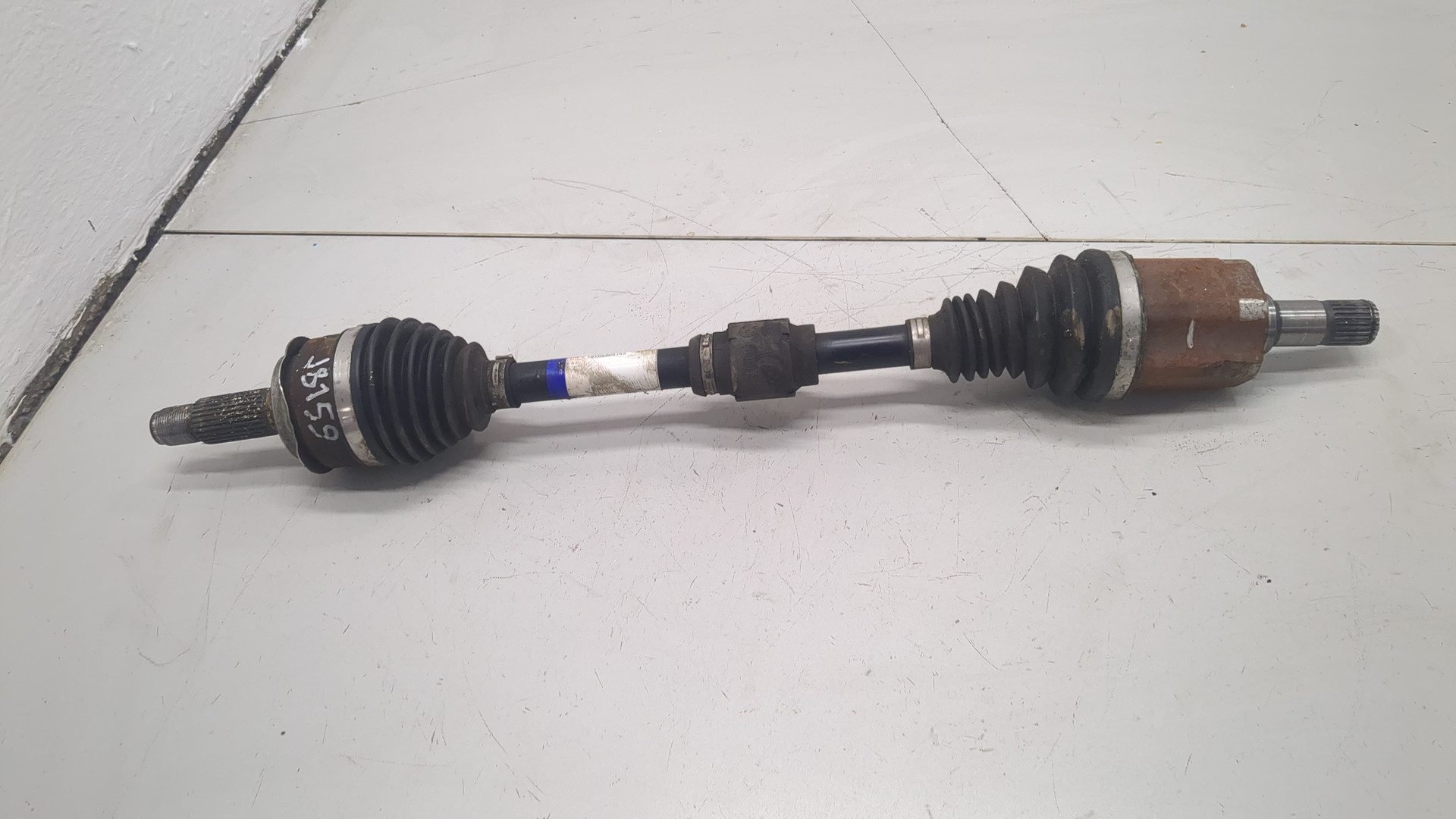 Полуось передняя левая