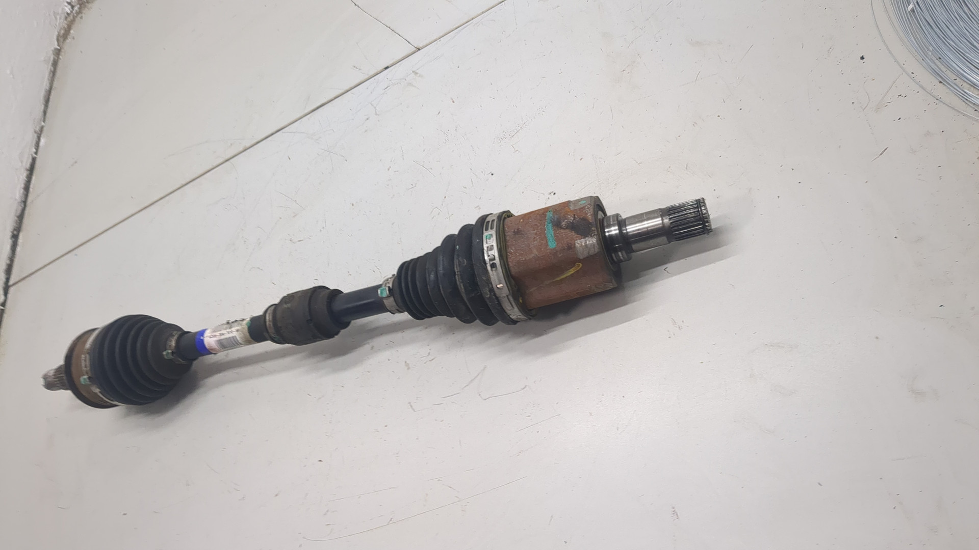 Полуось передняя левая