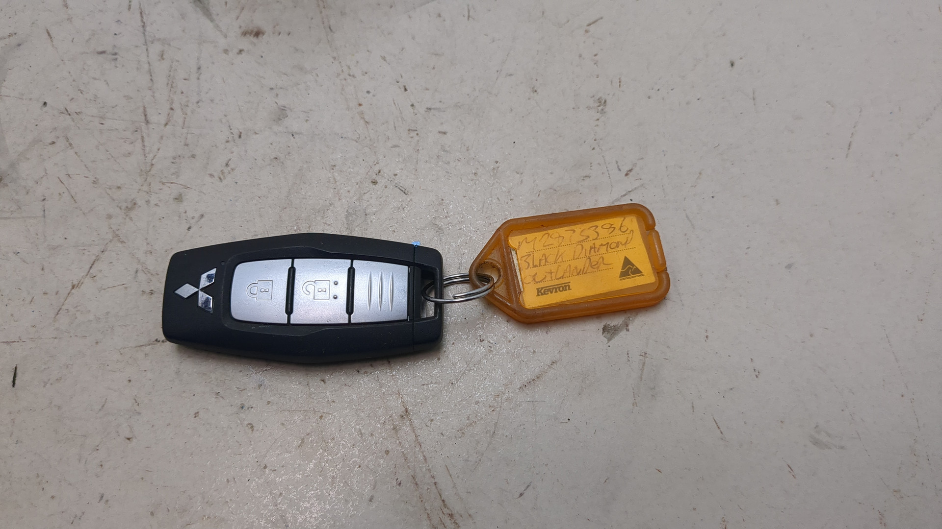 Ключ зажигания