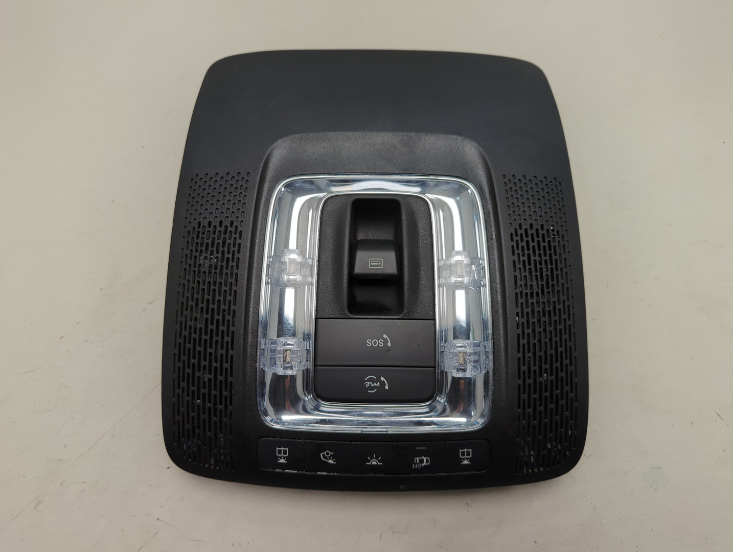 Плафон салонный