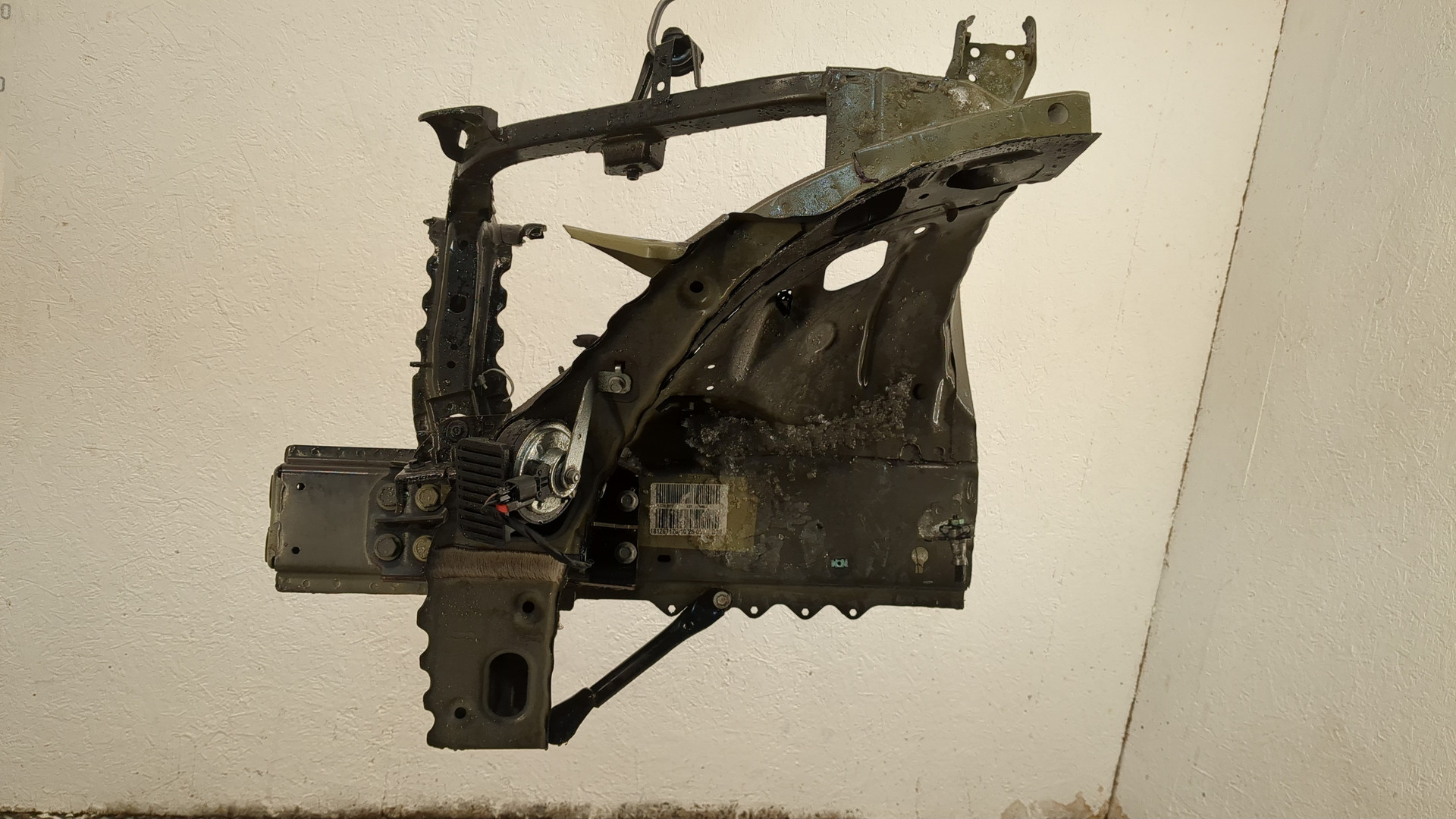 Лонжерон передний левый