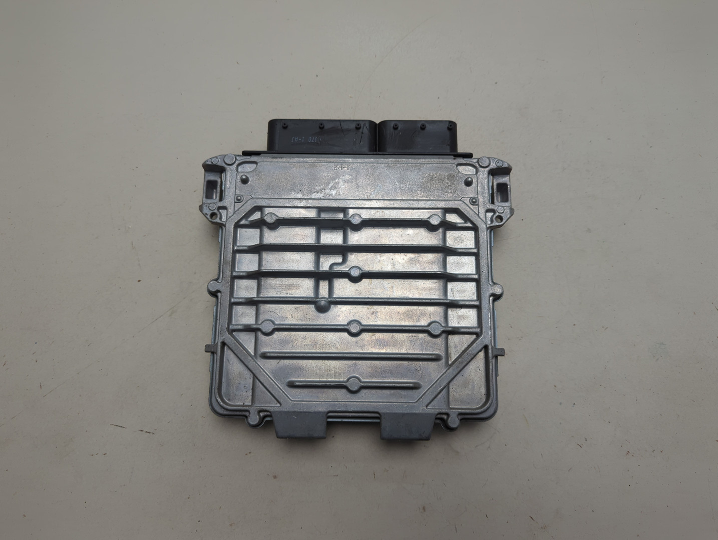 Блок управления двигателем