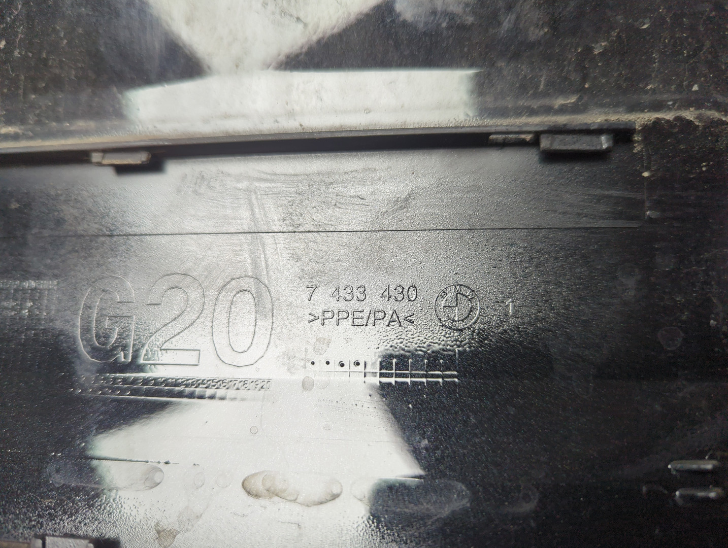 Лючок бензобака