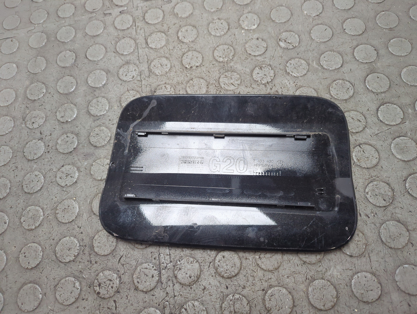 Лючок бензобака