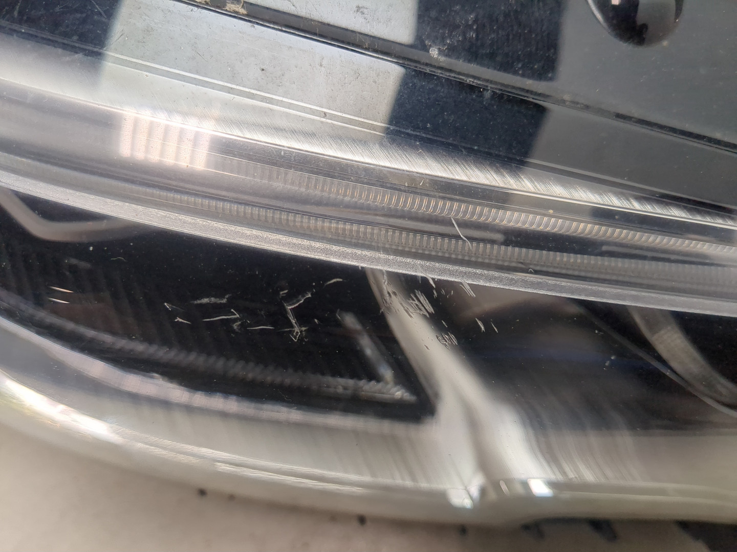 Фара правая