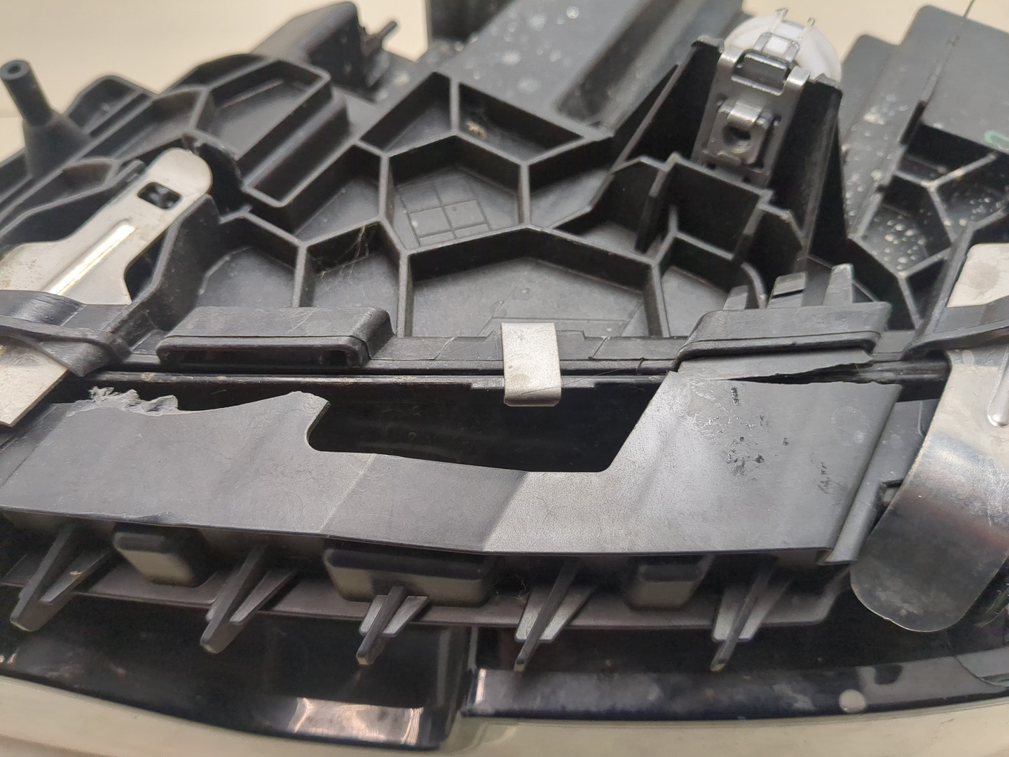 Фара правая