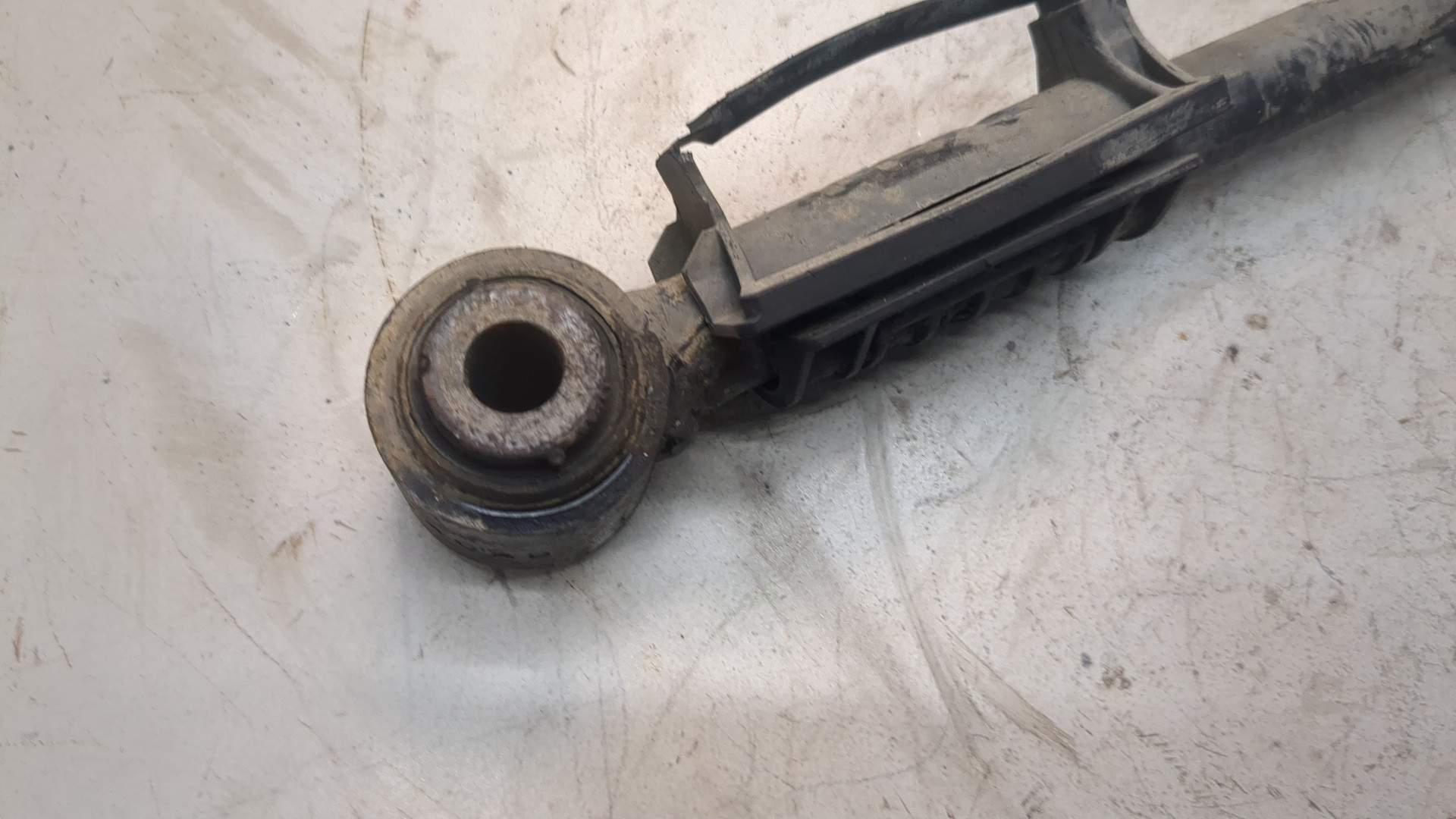 Рычаг задний