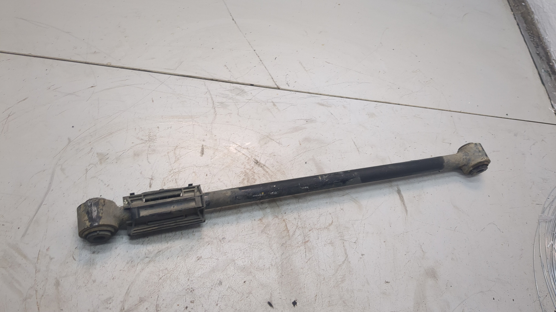 Рычаг задний