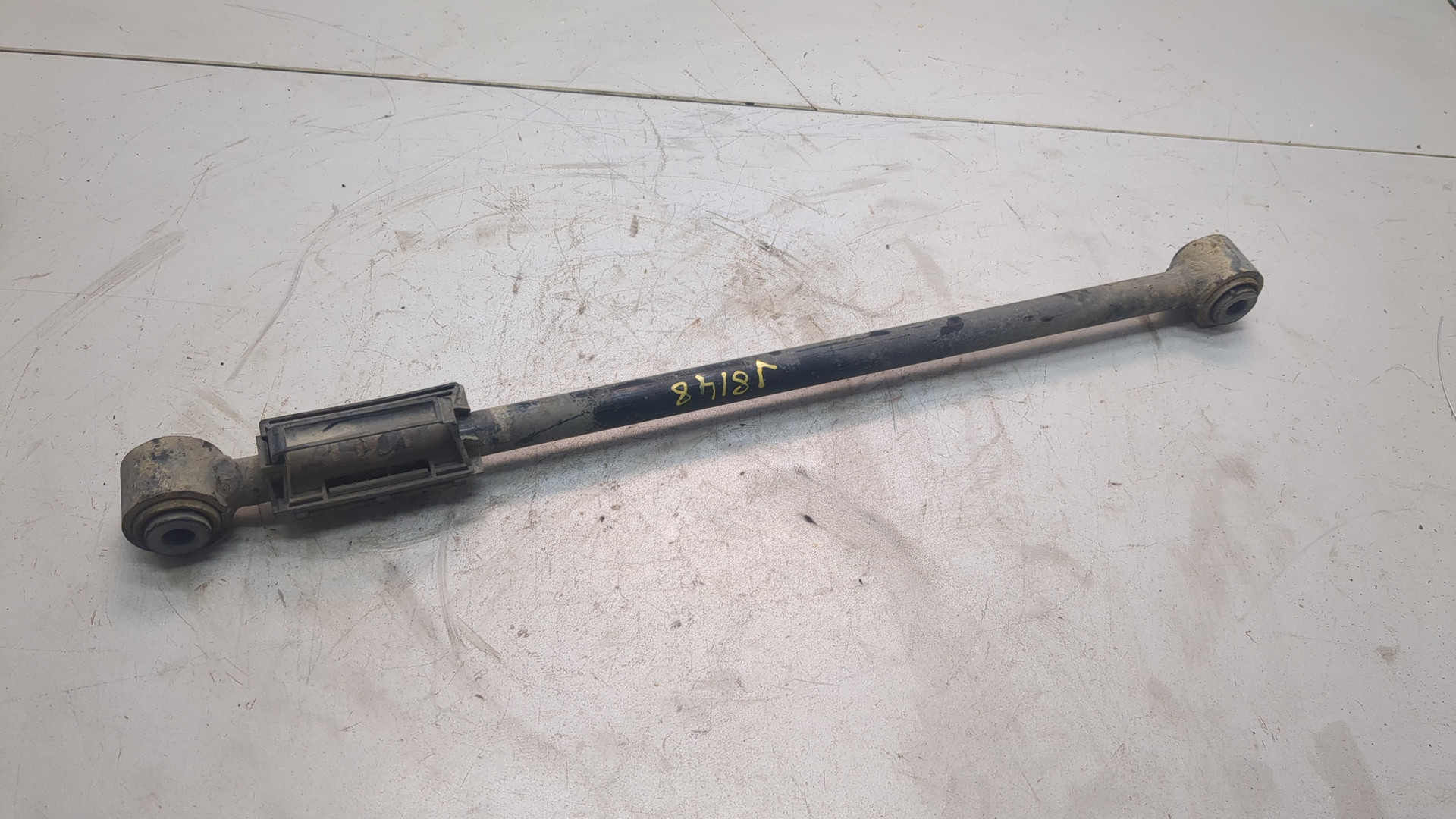 Рычаг задний