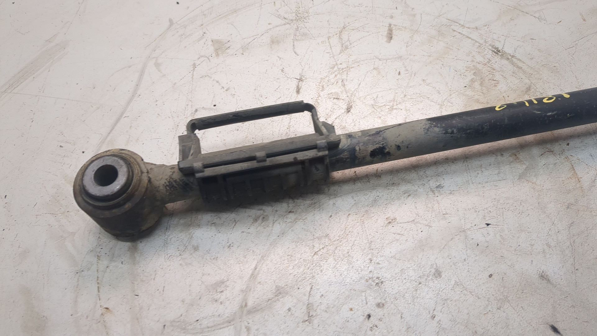 Рычаг задний