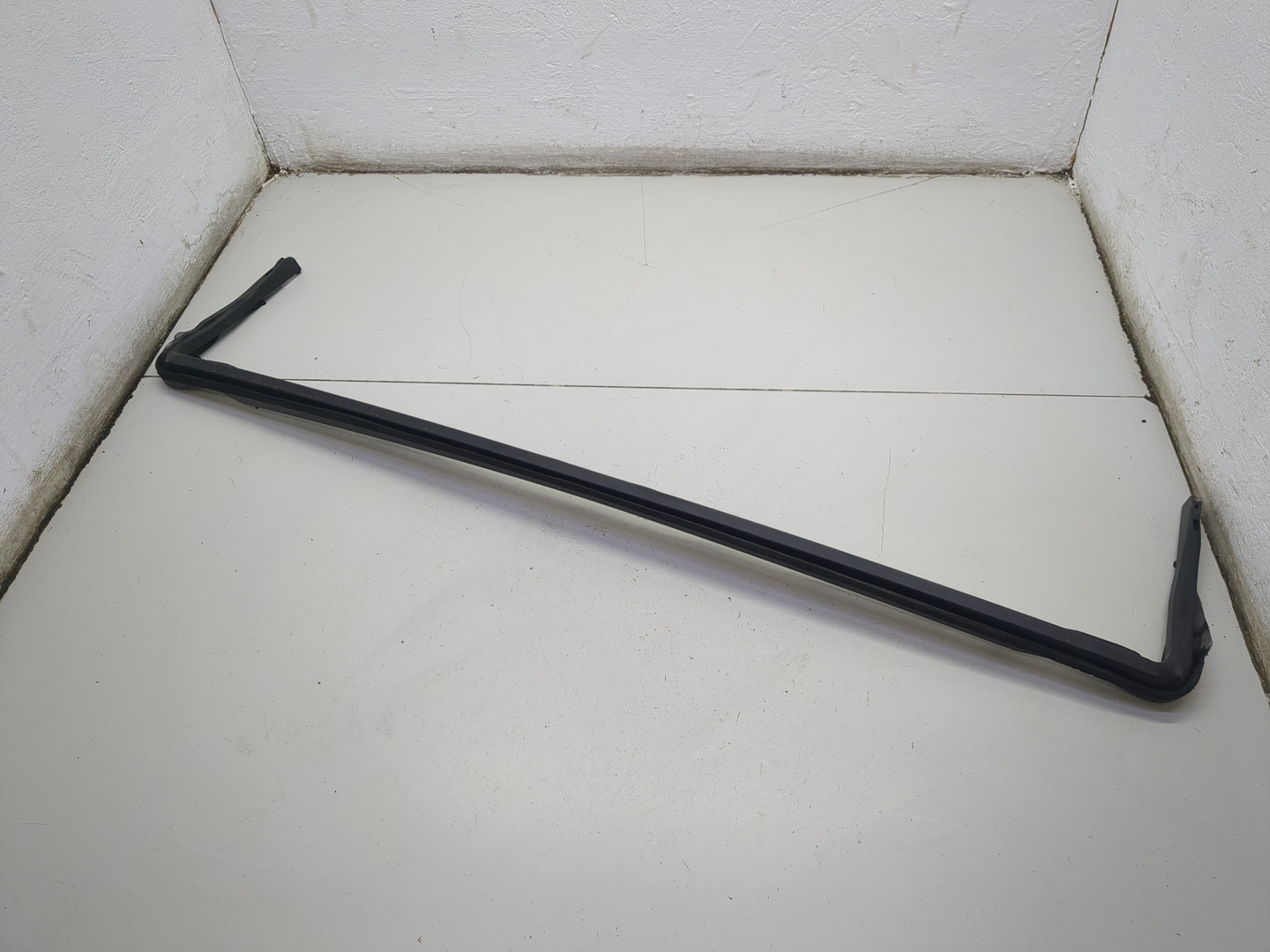 Шторка солнцезащитная