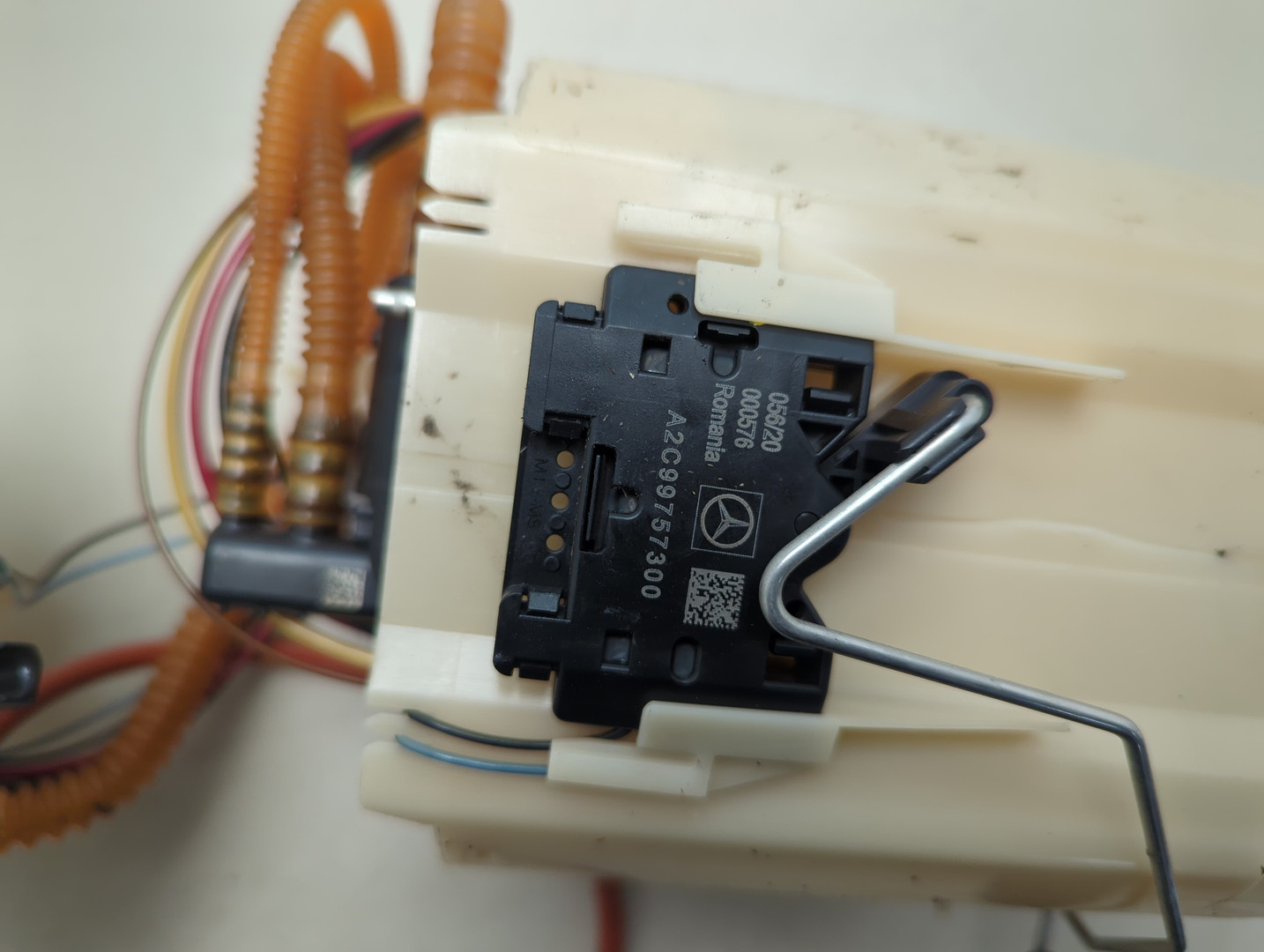 Насос топливный электрический