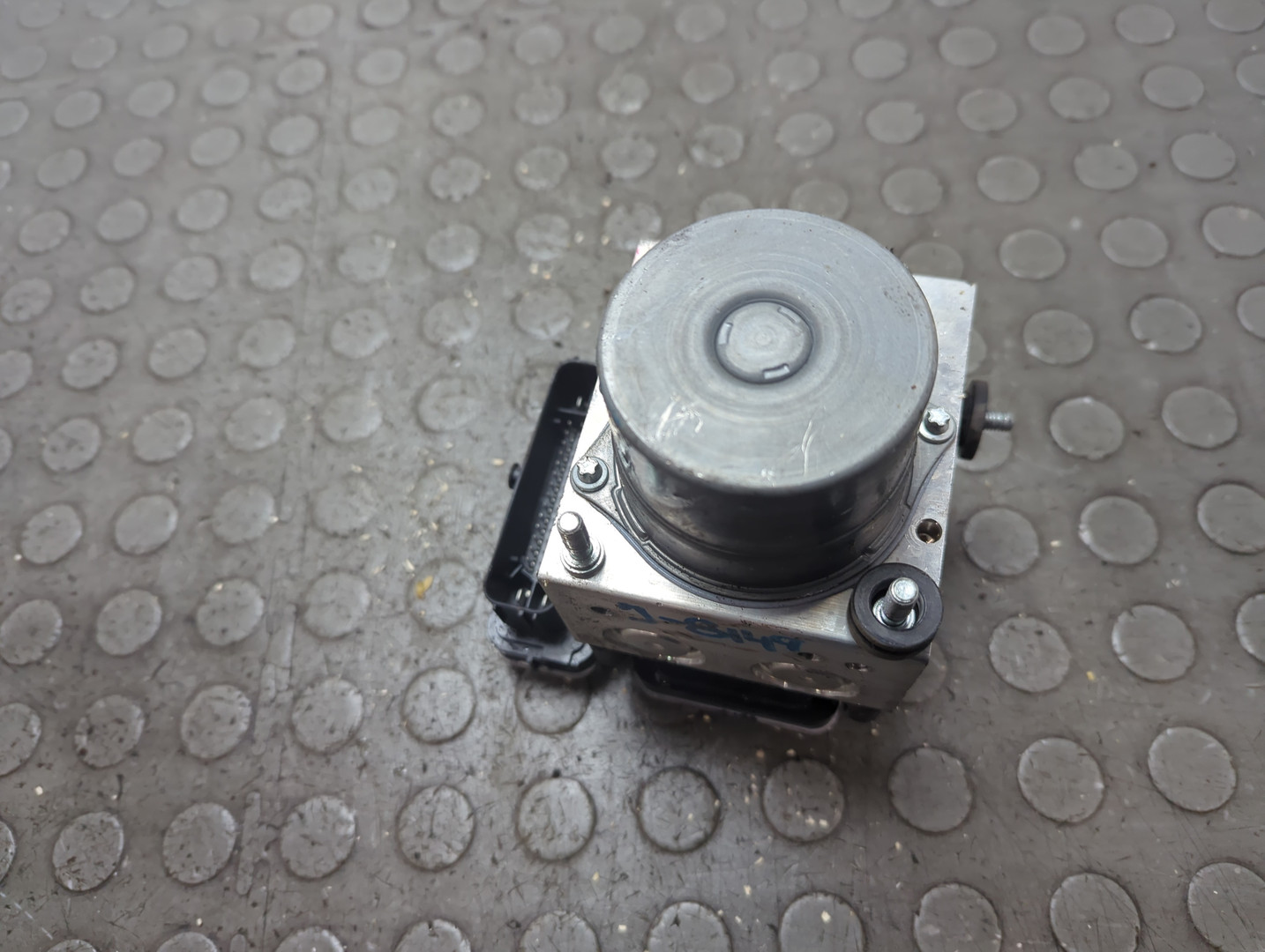 Блок ABS (насос)