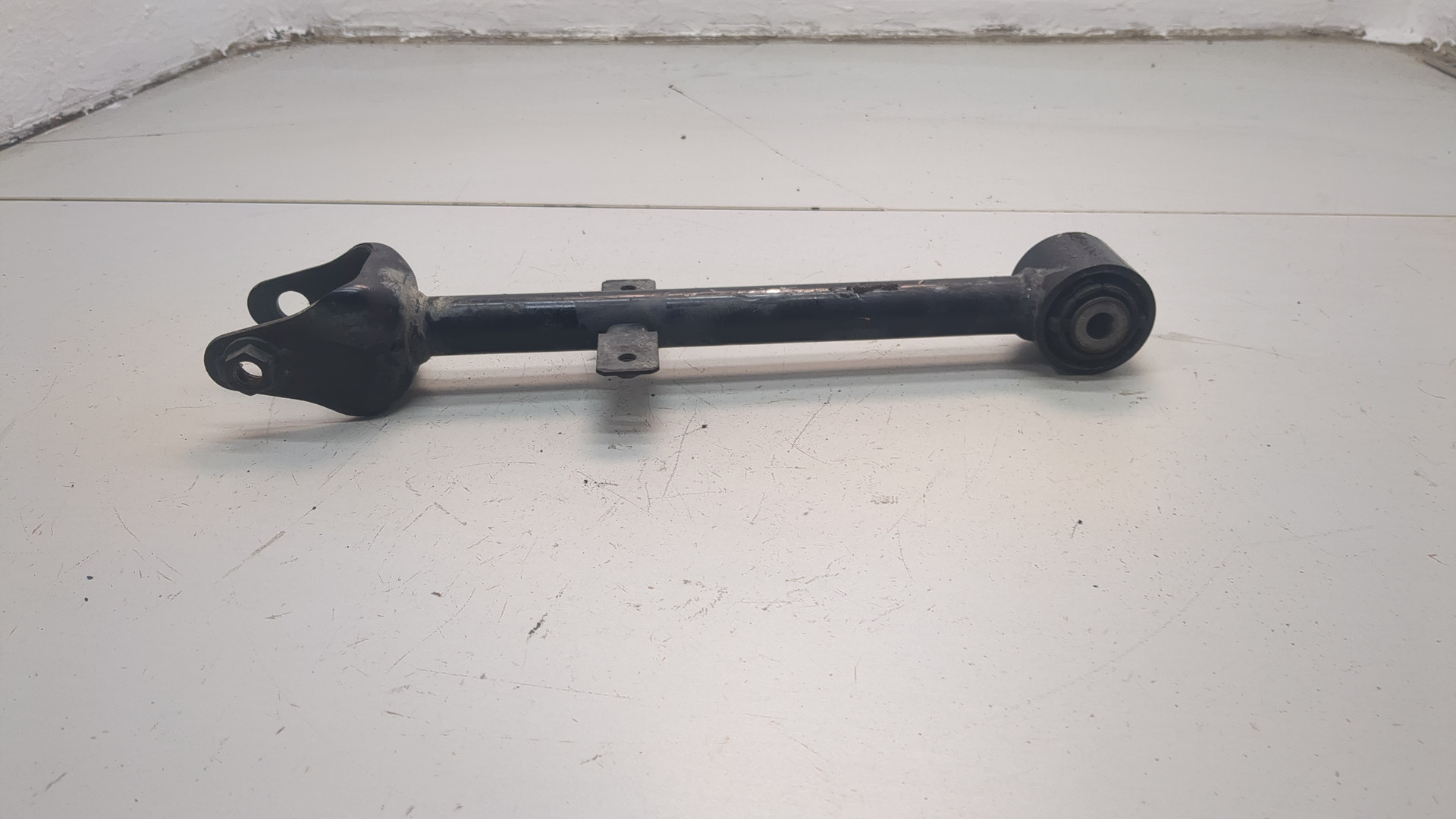 Рычаг задний