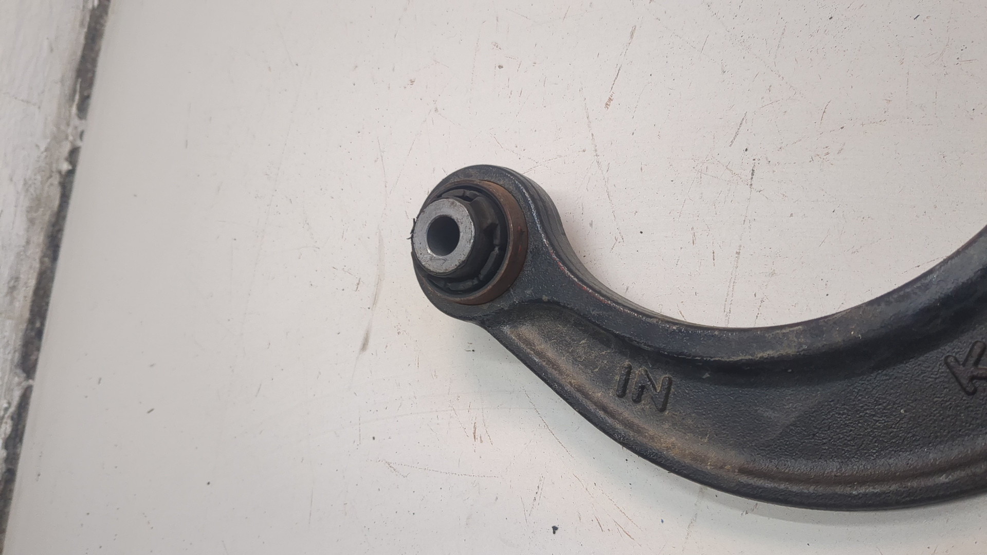 Рычаг задний