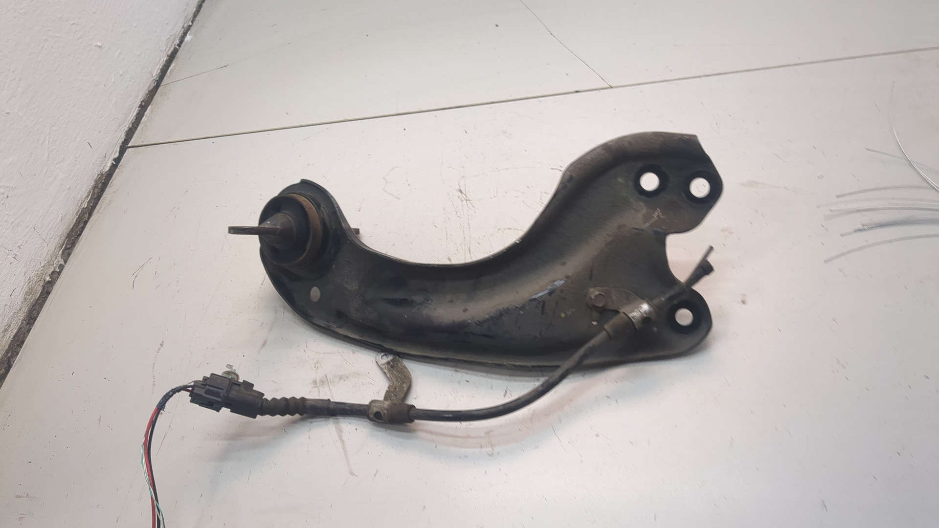 Рычаг задний правый