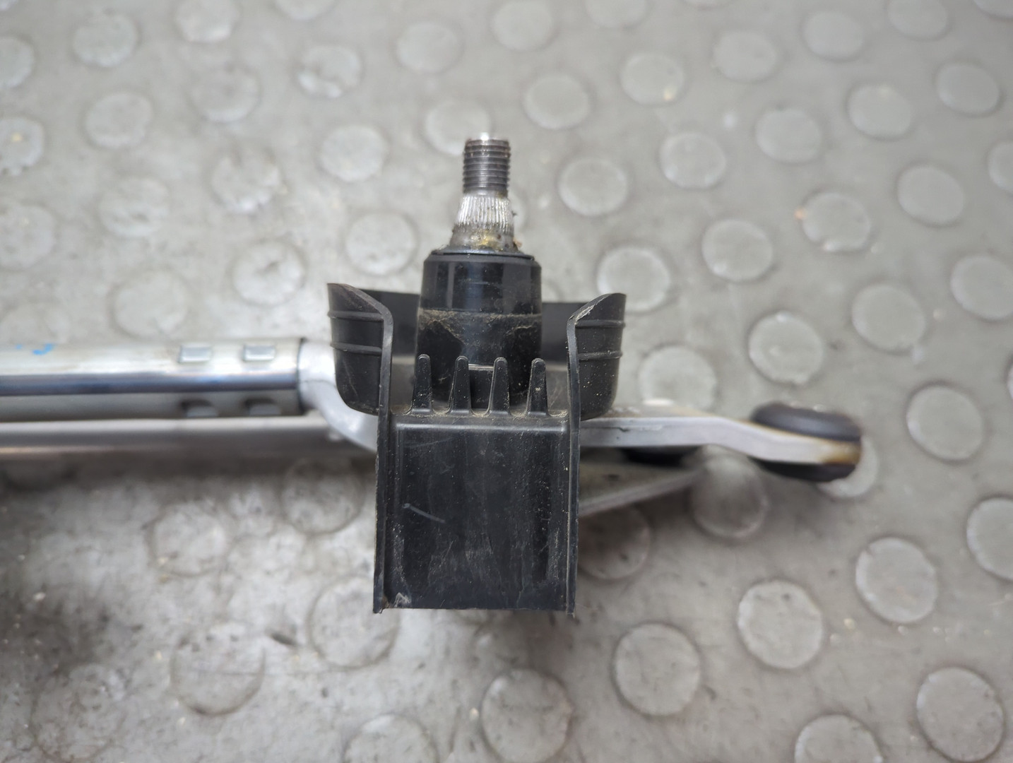 Трапеция стеклоочистителей