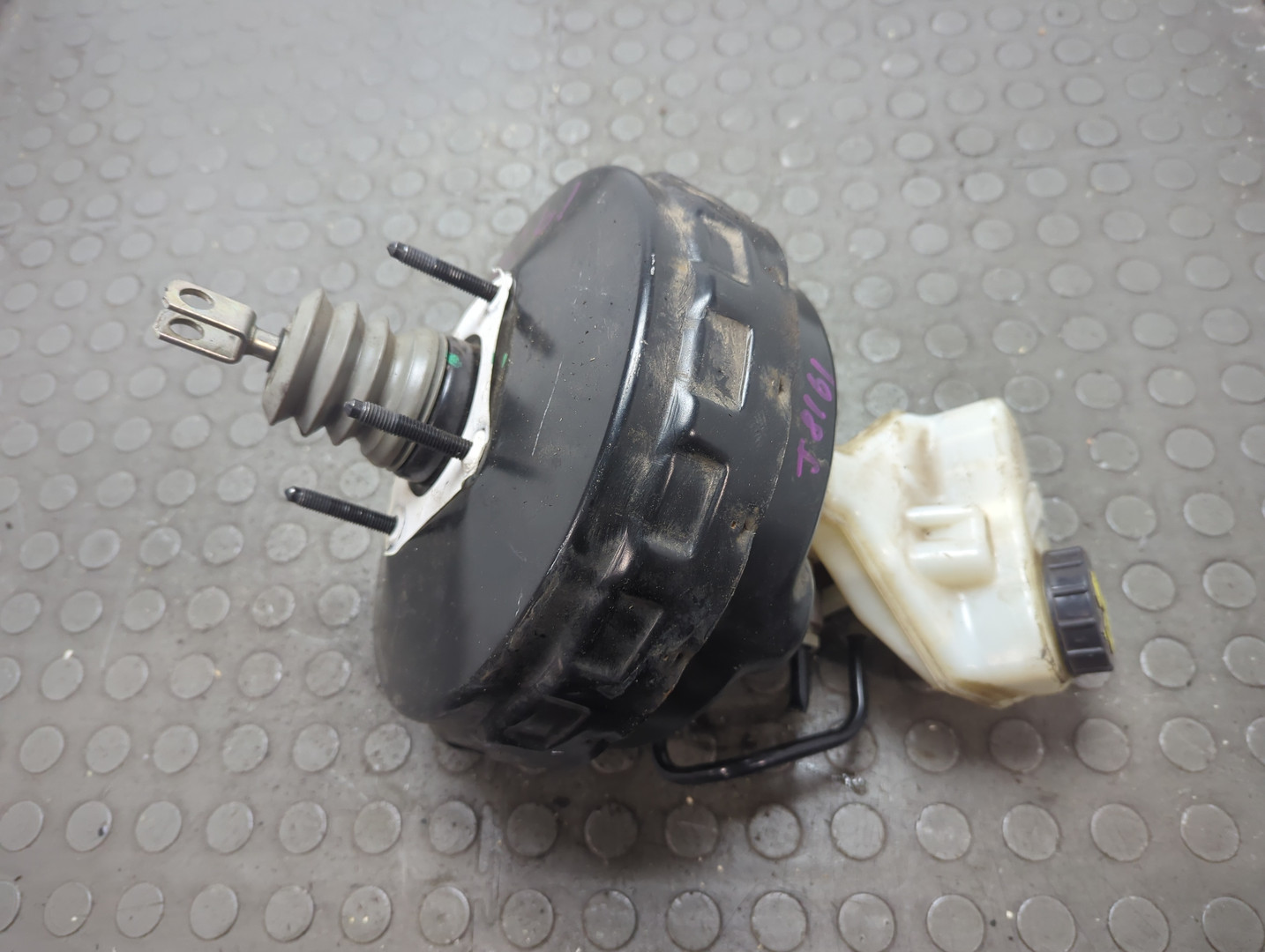 Цилиндр тормозной главный