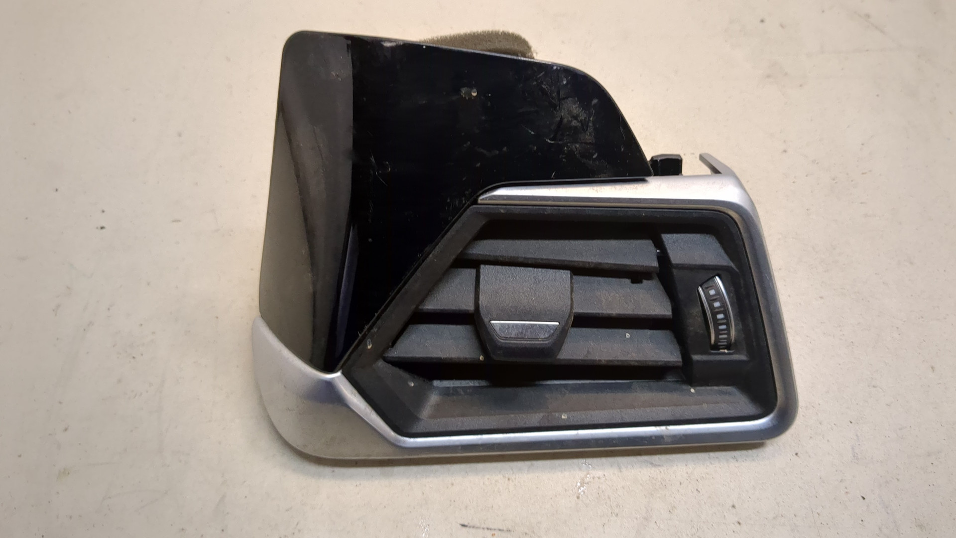 Дефлектор воздушный