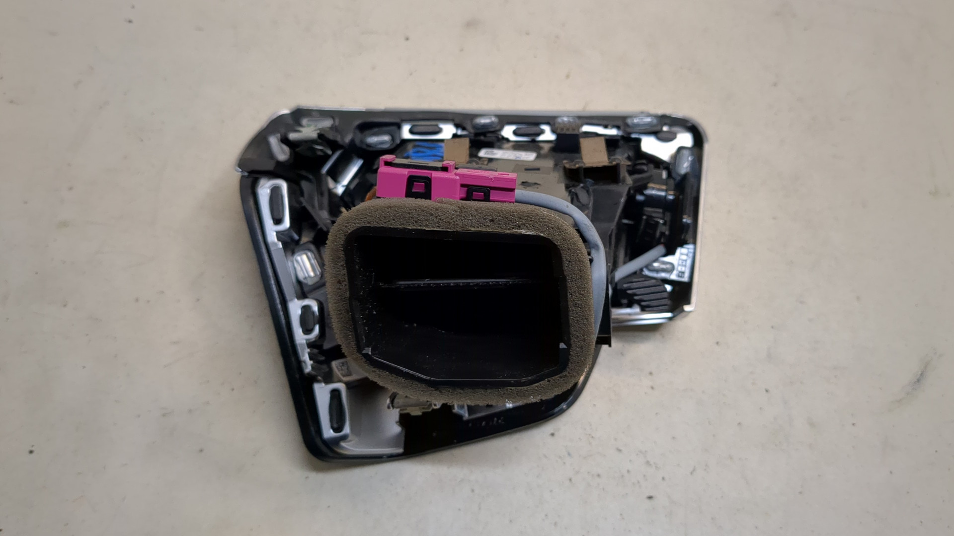 Дефлектор воздушный