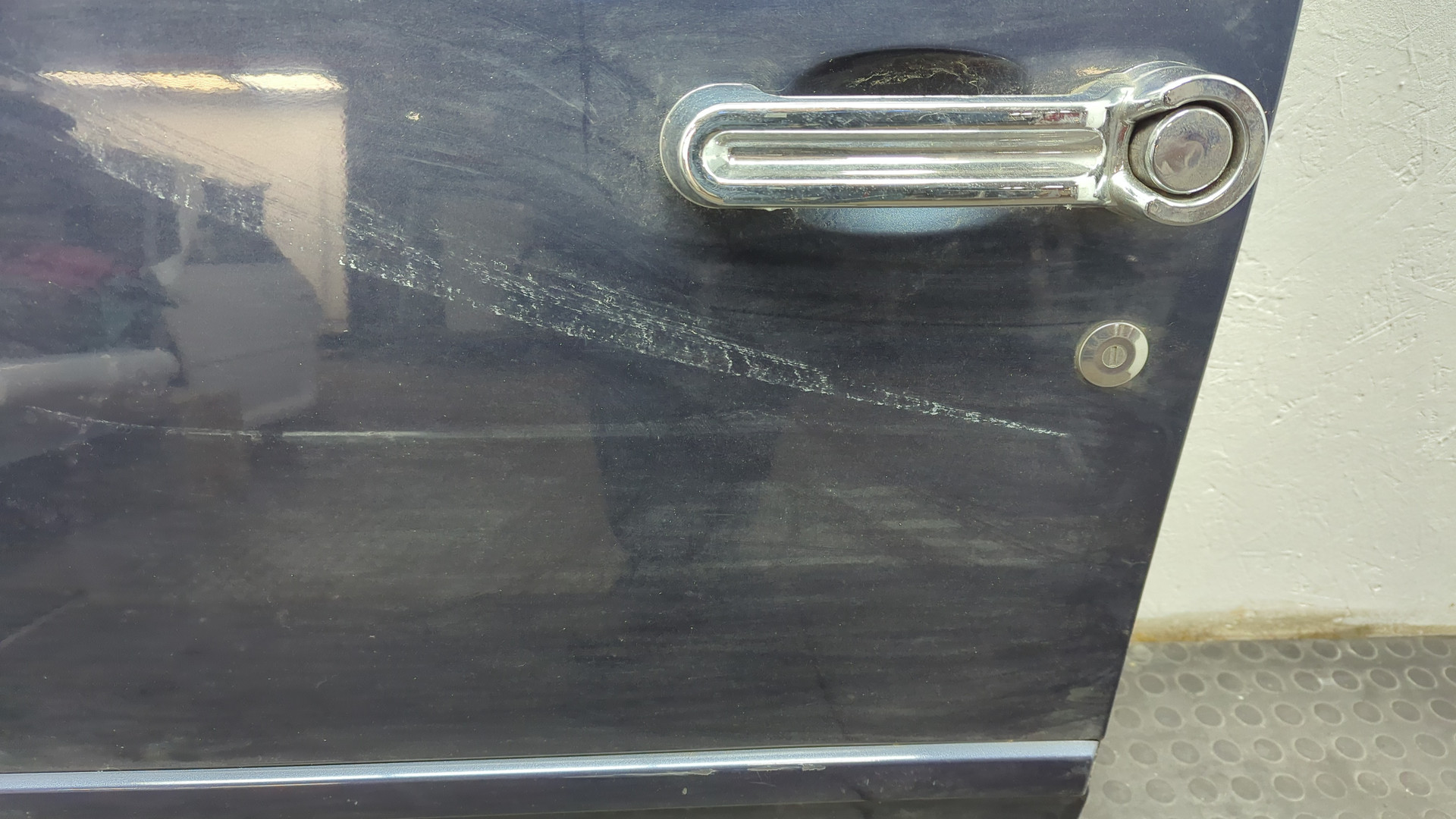 Дверь передняя левая