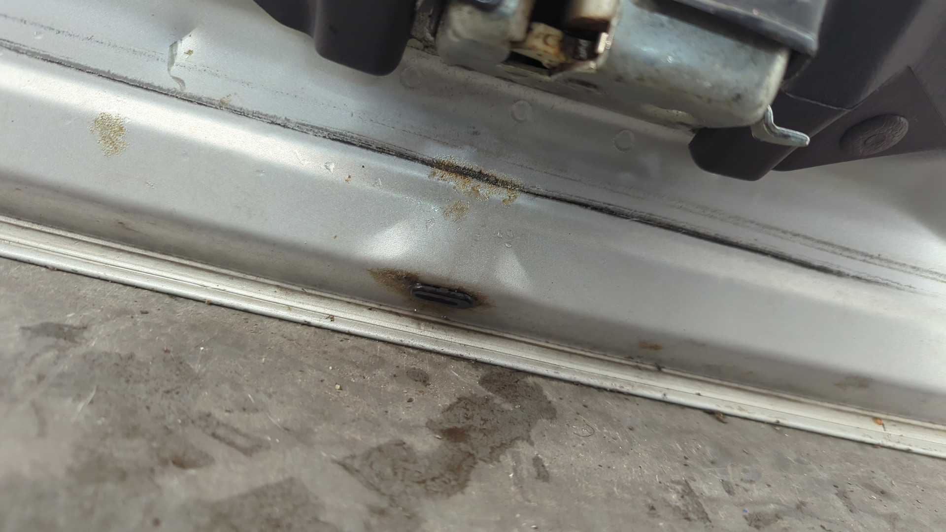 Дверь багажника