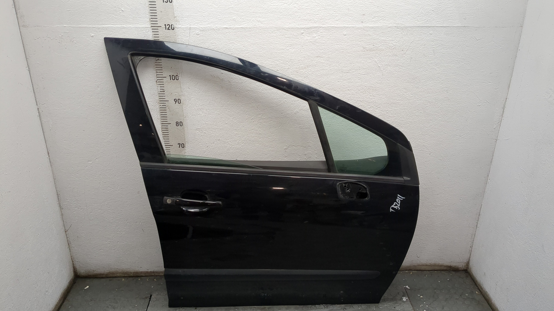 Дверь передняя правая