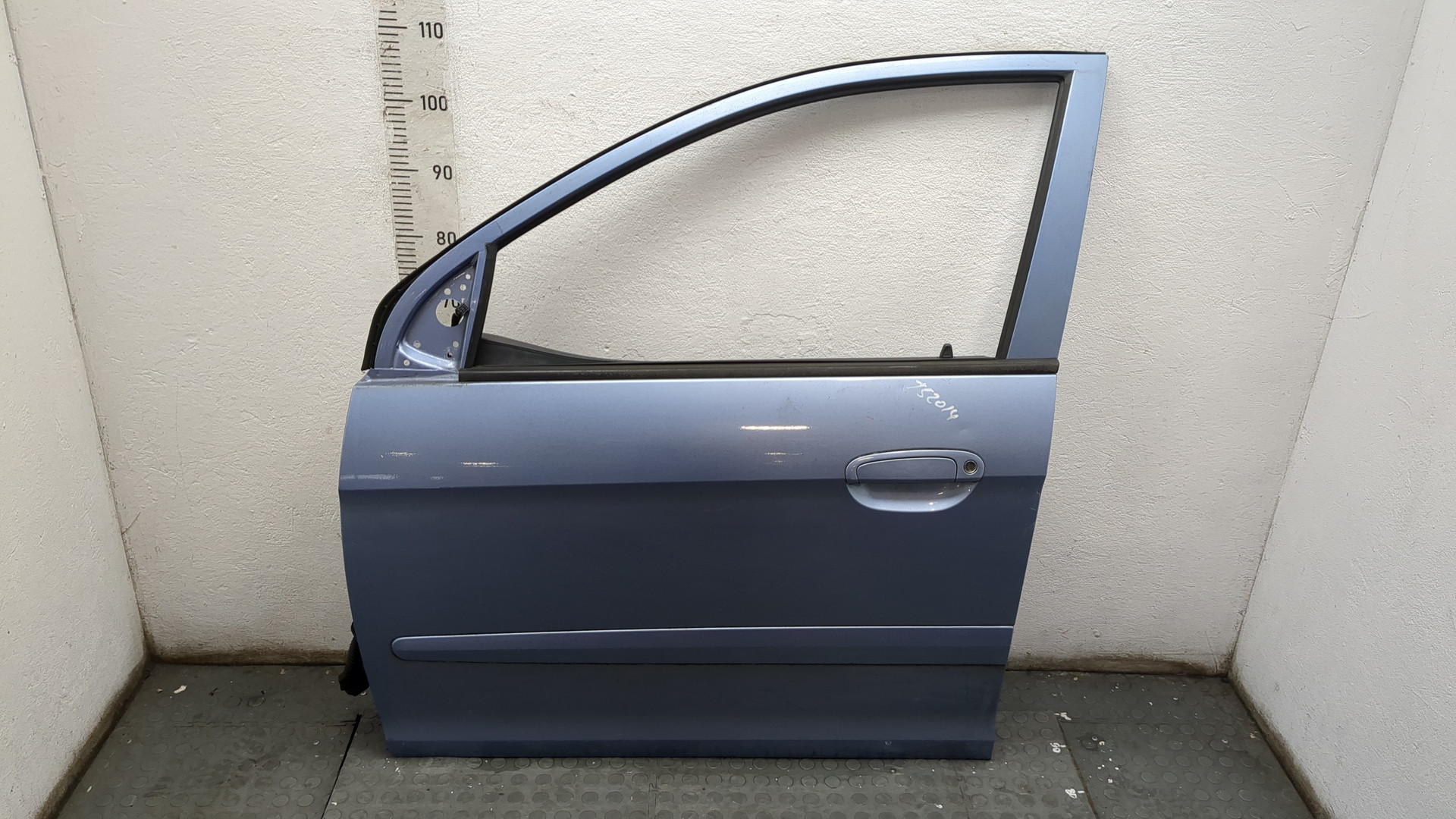 Дверь передняя левая