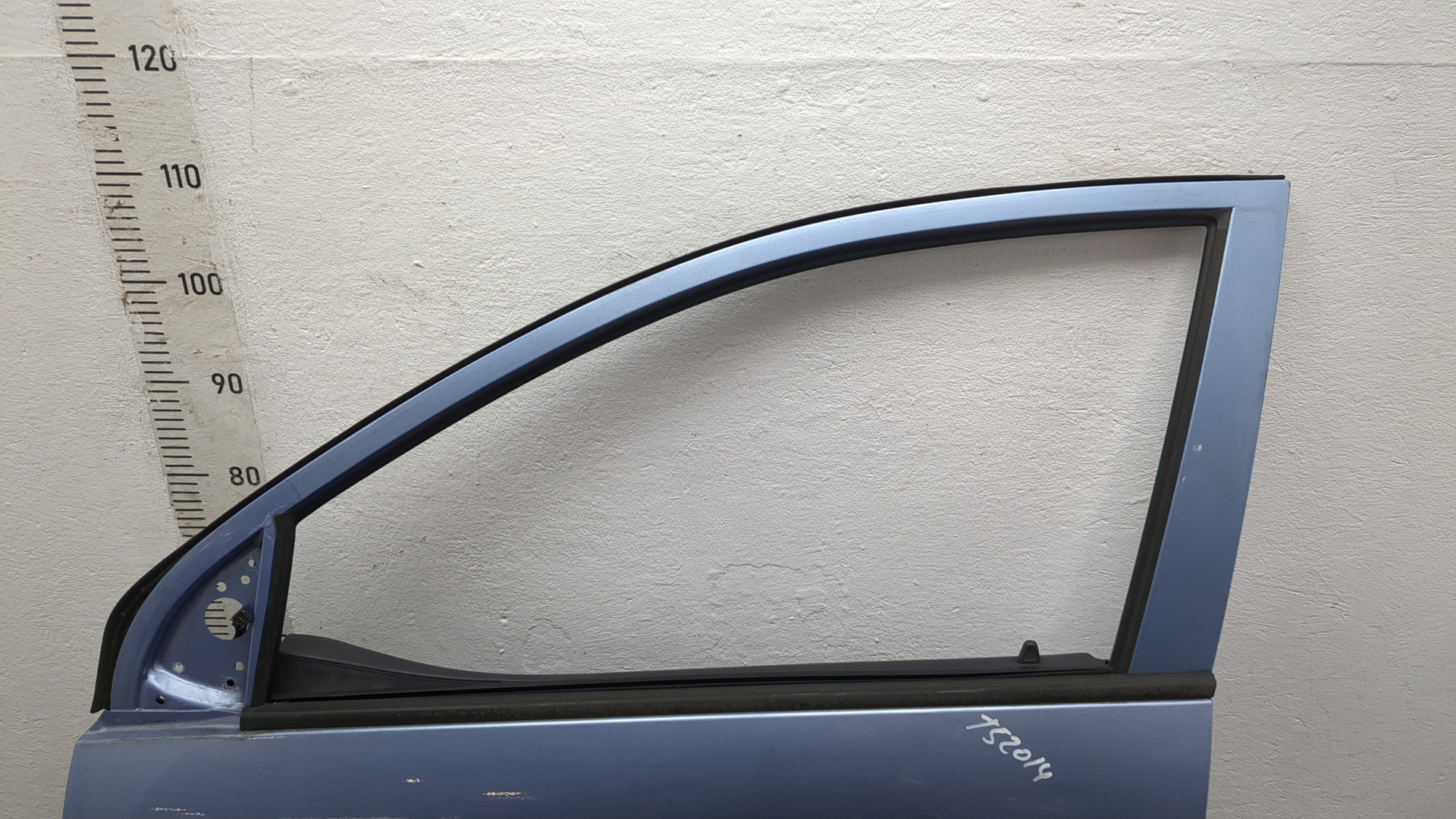 Дверь передняя левая