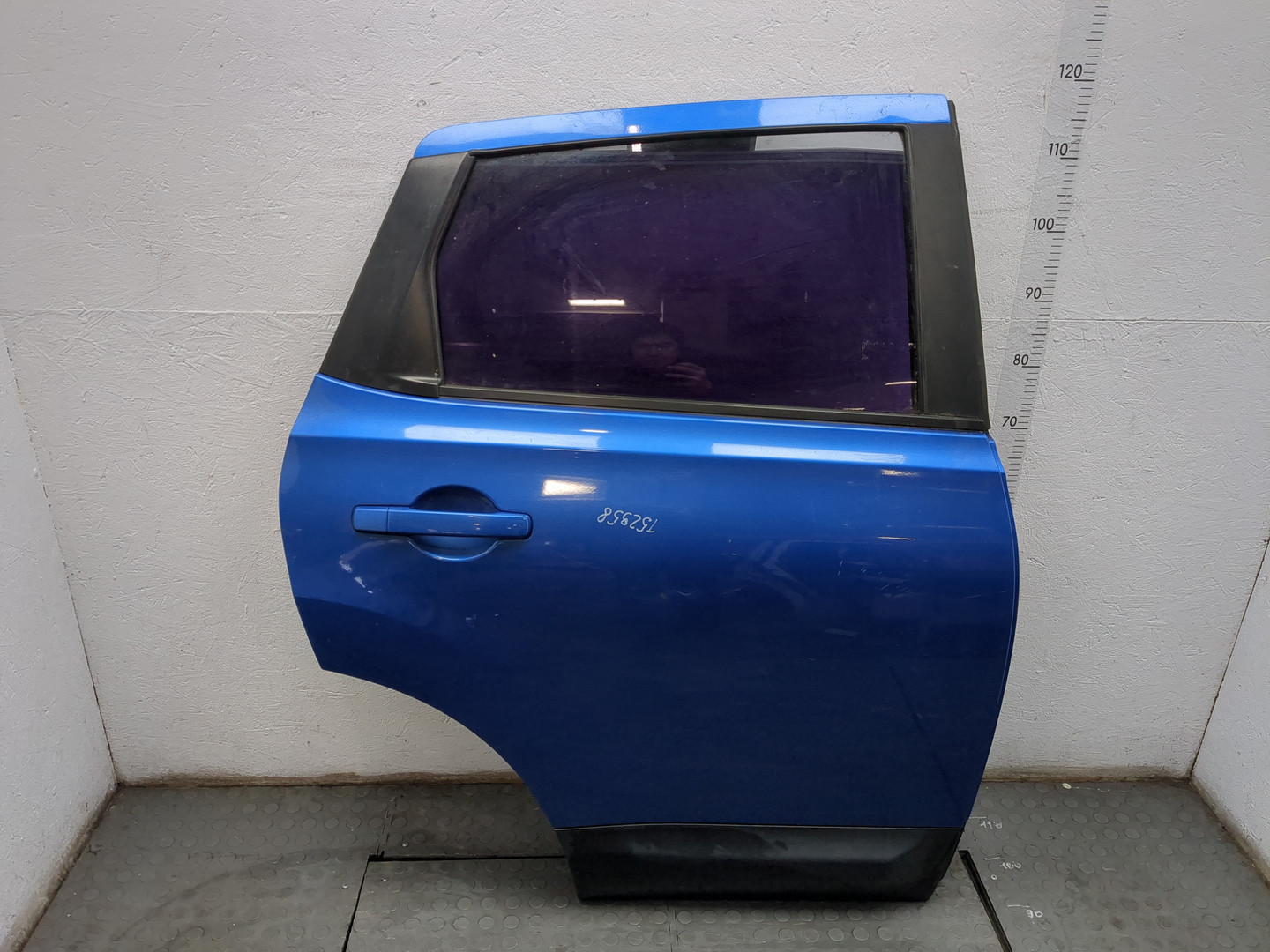 Дверь задняя правая