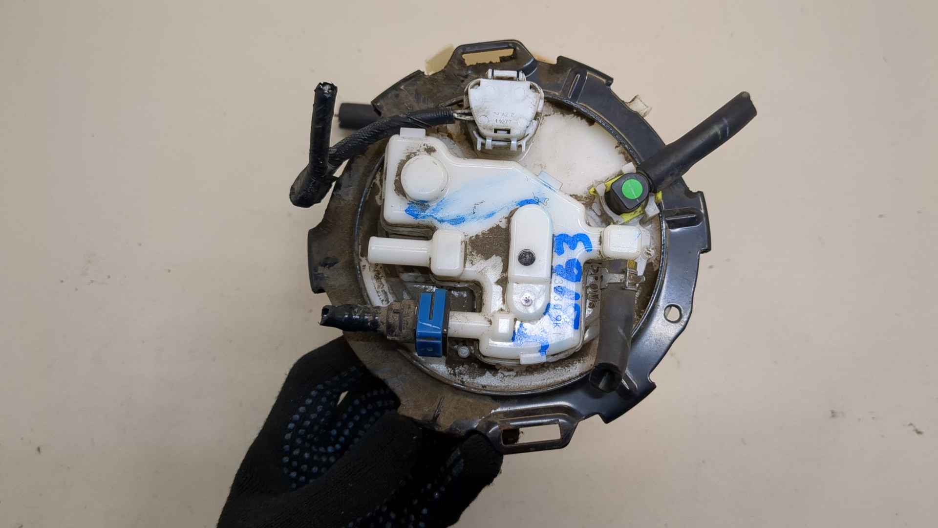 Насос топливный электрический