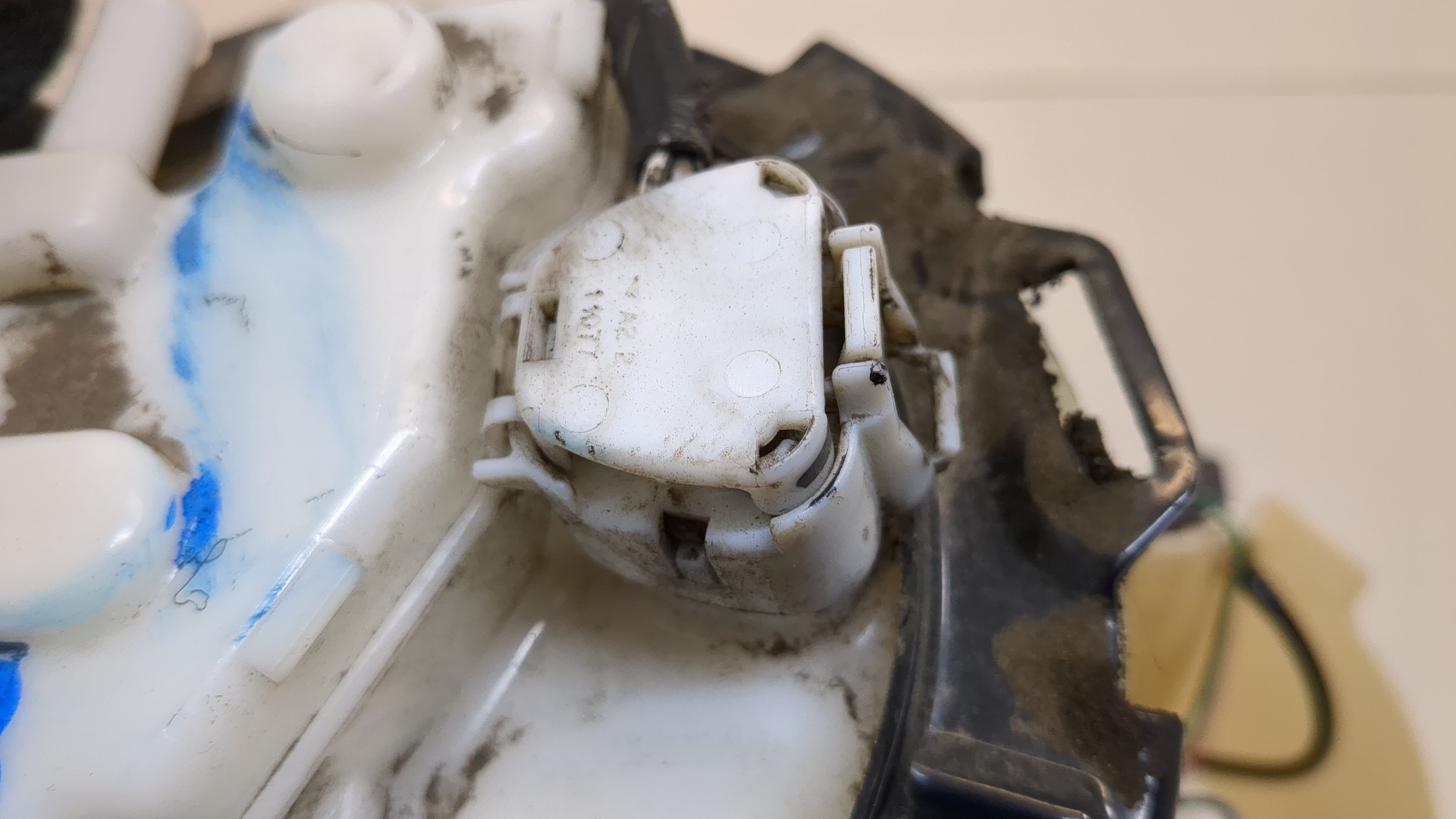 Насос топливный электрический