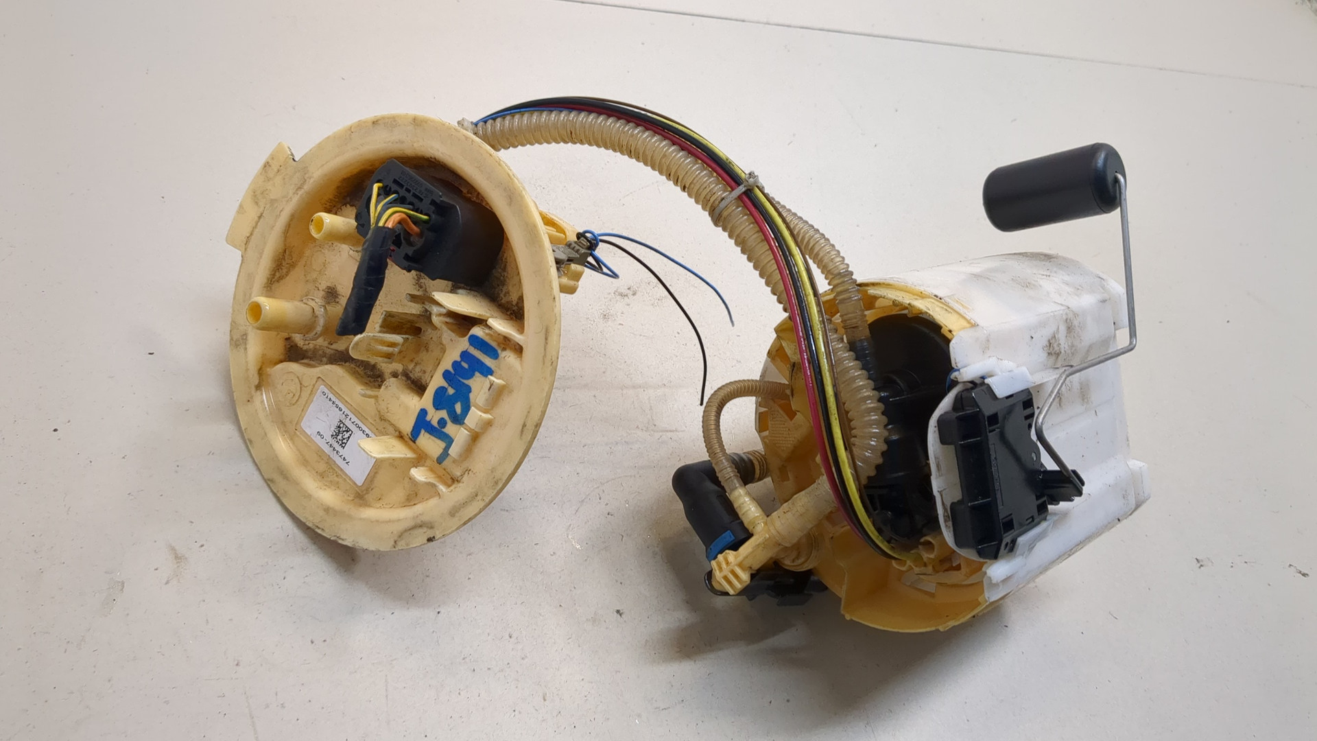 Насос топливный электрический