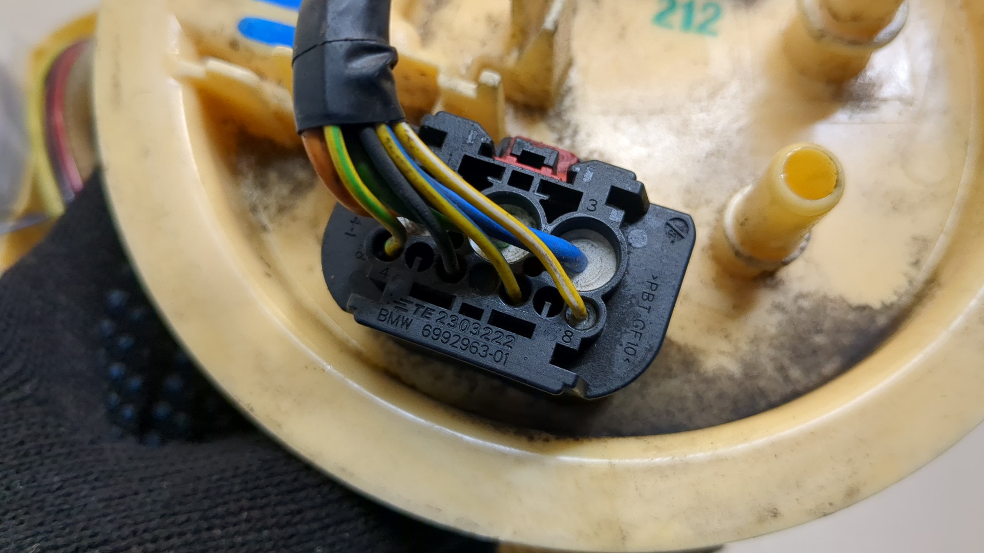 Насос топливный электрический