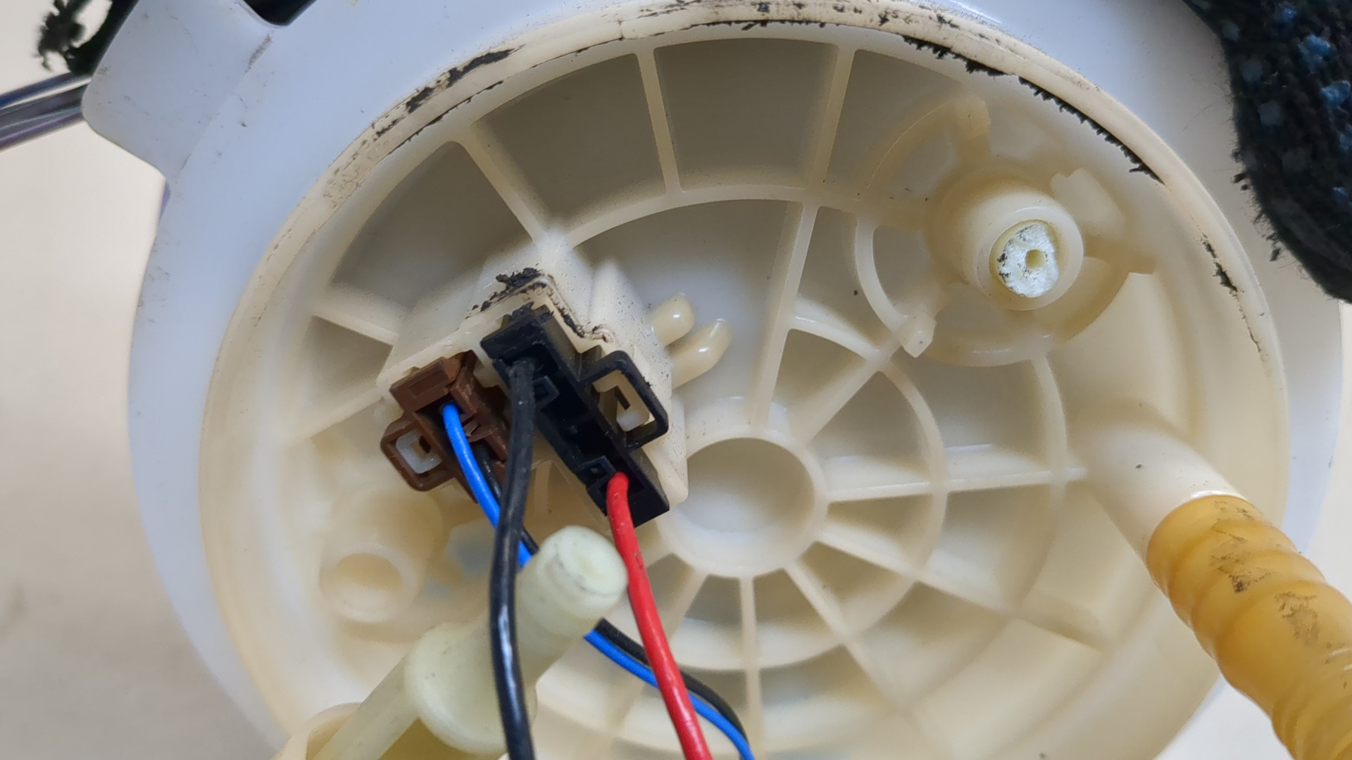 Насос топливный электрический