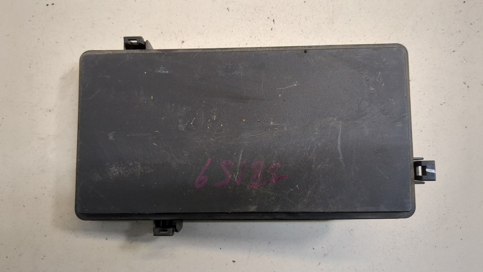 Корпус блока предохранителей