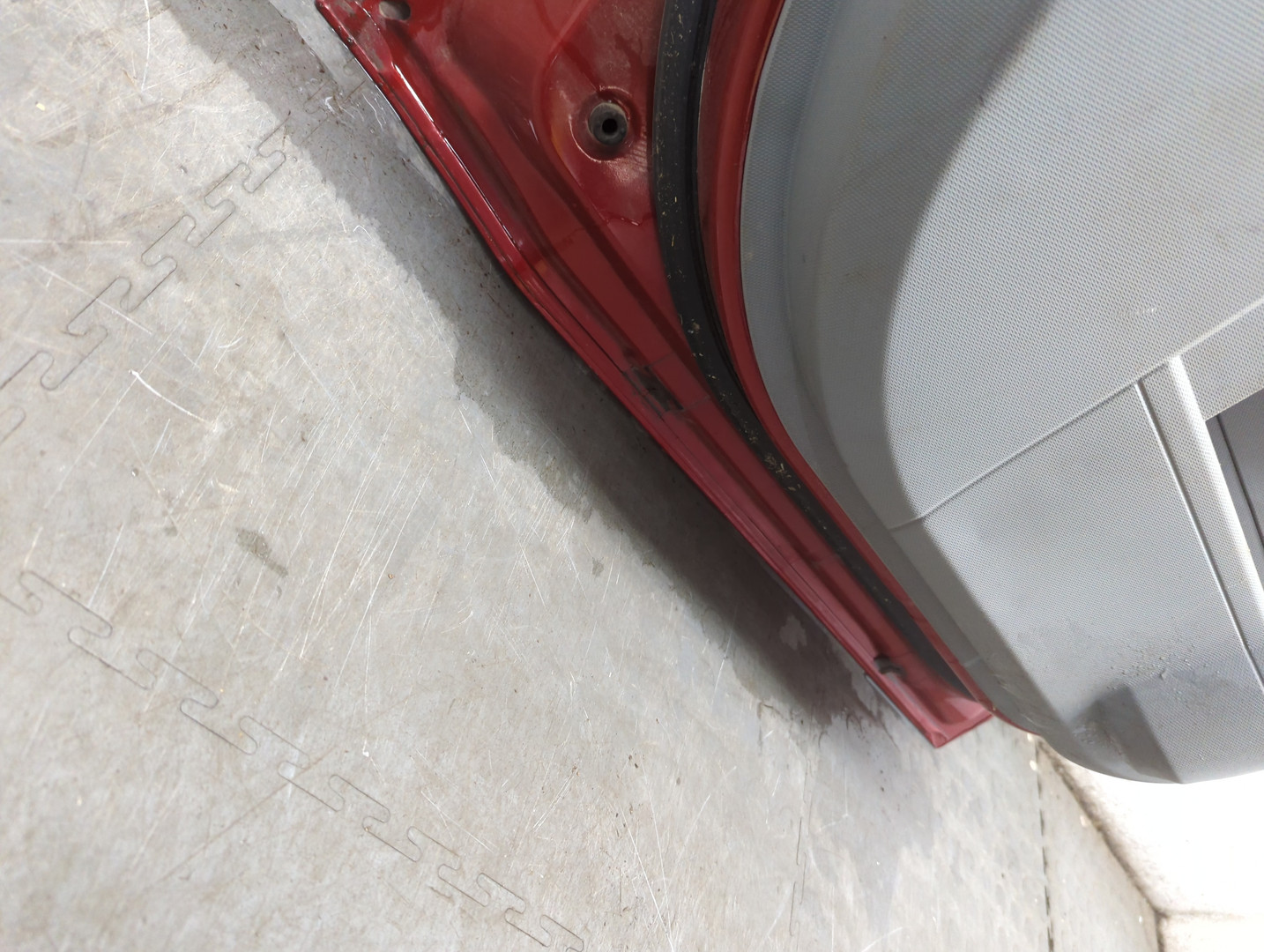 Дверь задняя левая