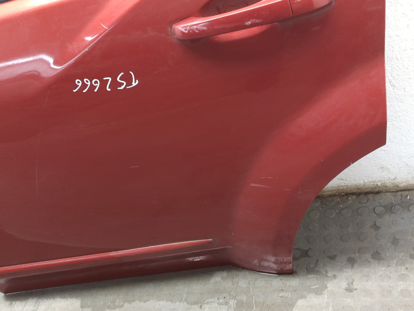 Дверь задняя левая