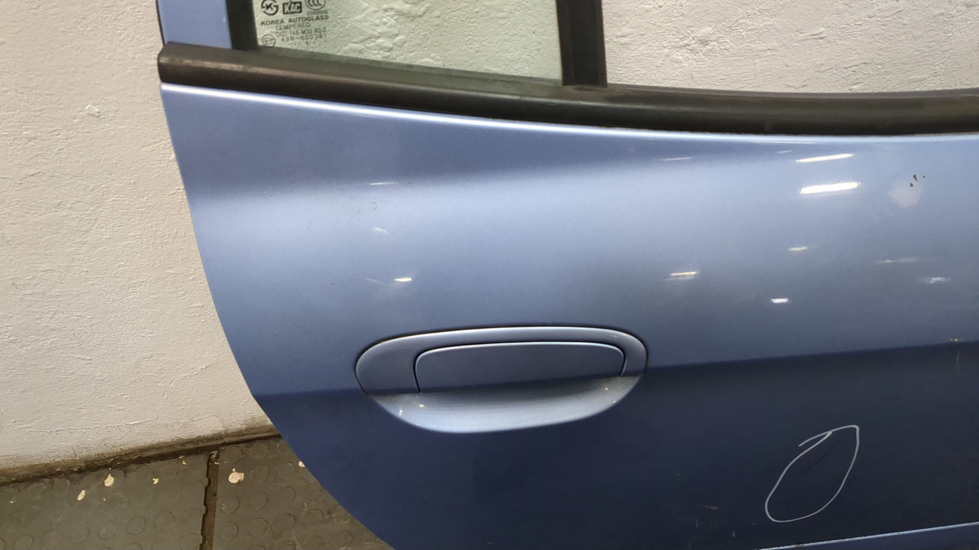 Дверь задняя правая