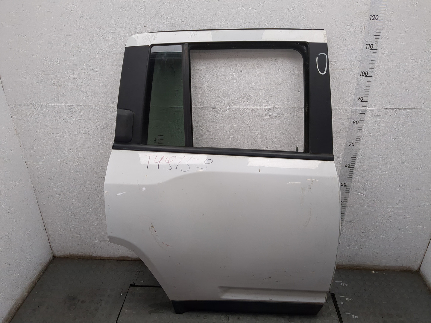 Дверь задняя правая