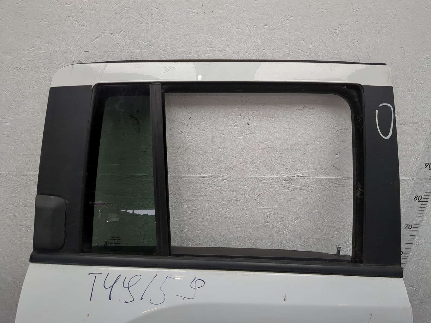 Дверь задняя правая