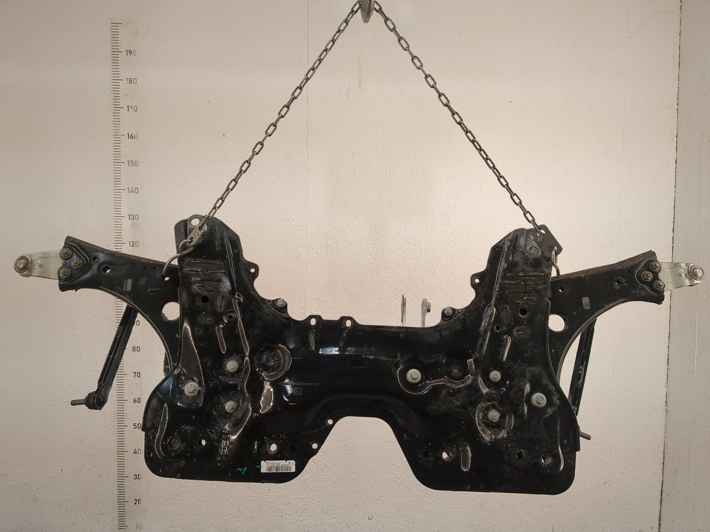 Балка подмоторная