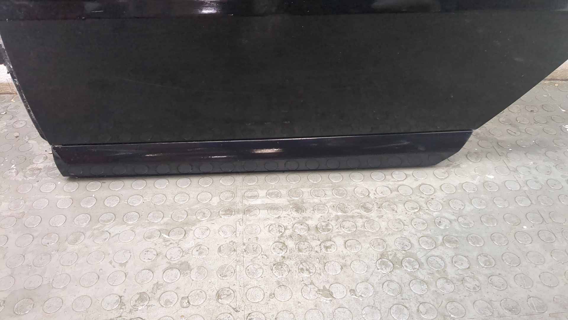 Дверь задняя левая