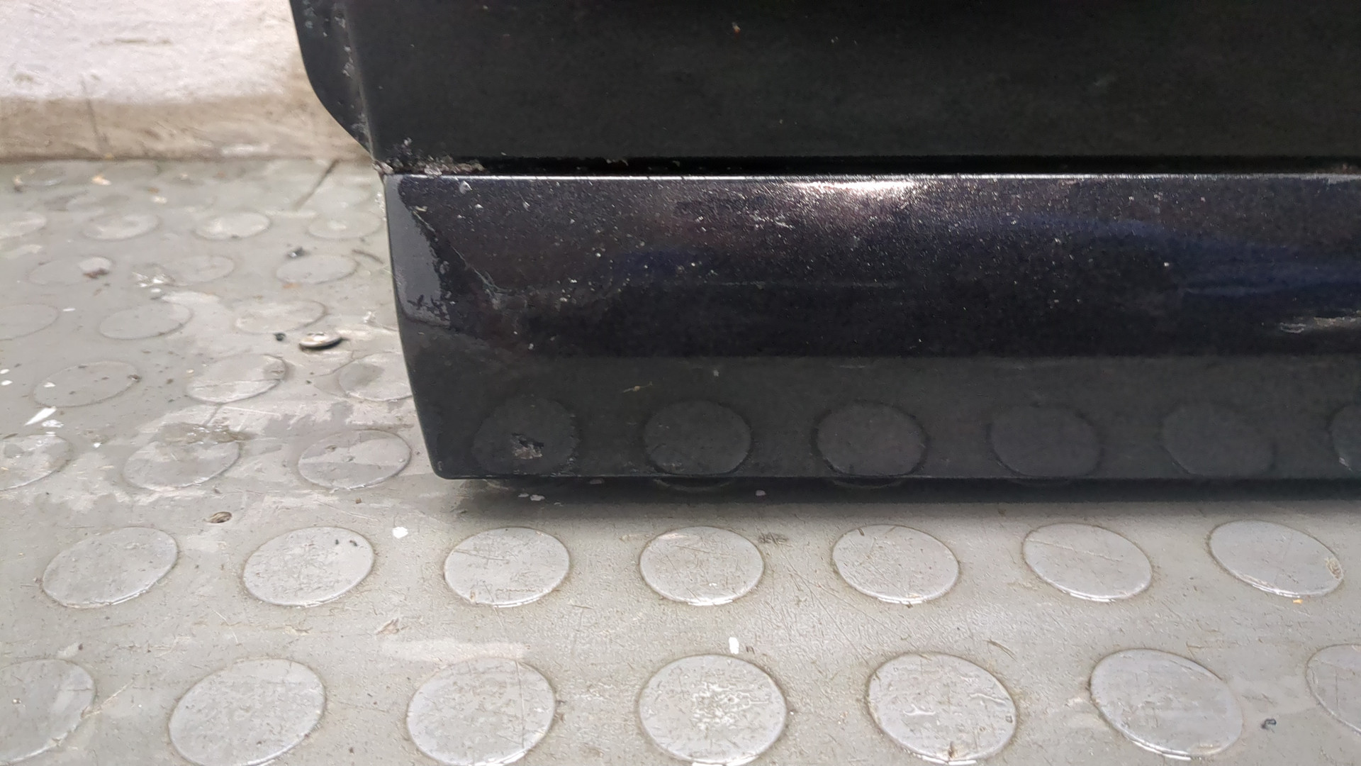 Дверь задняя левая