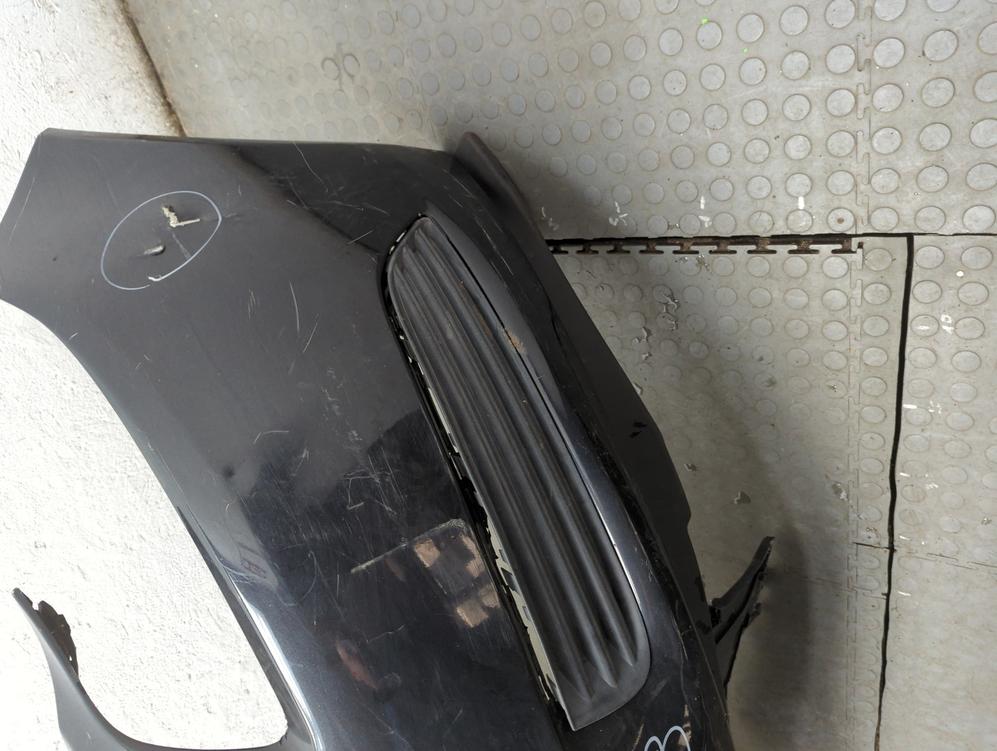 Бампер передний