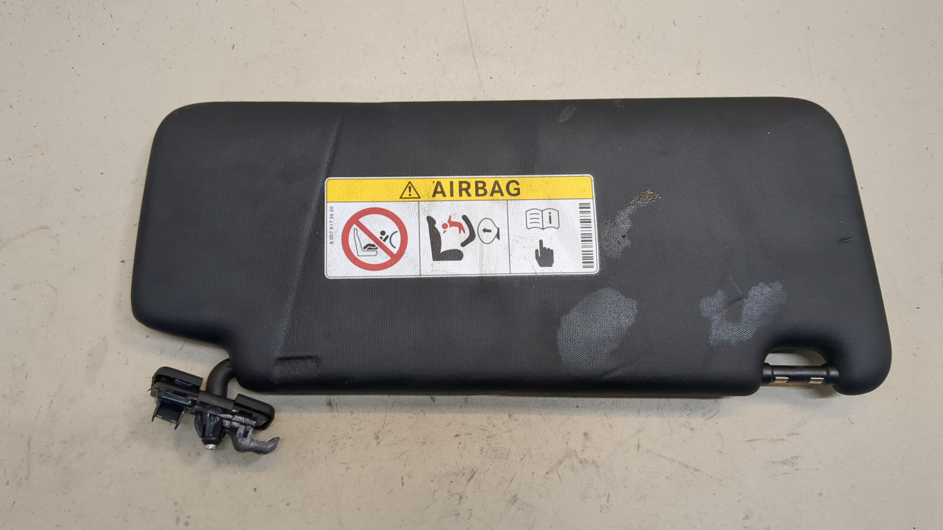 Козырек солнцезащитный