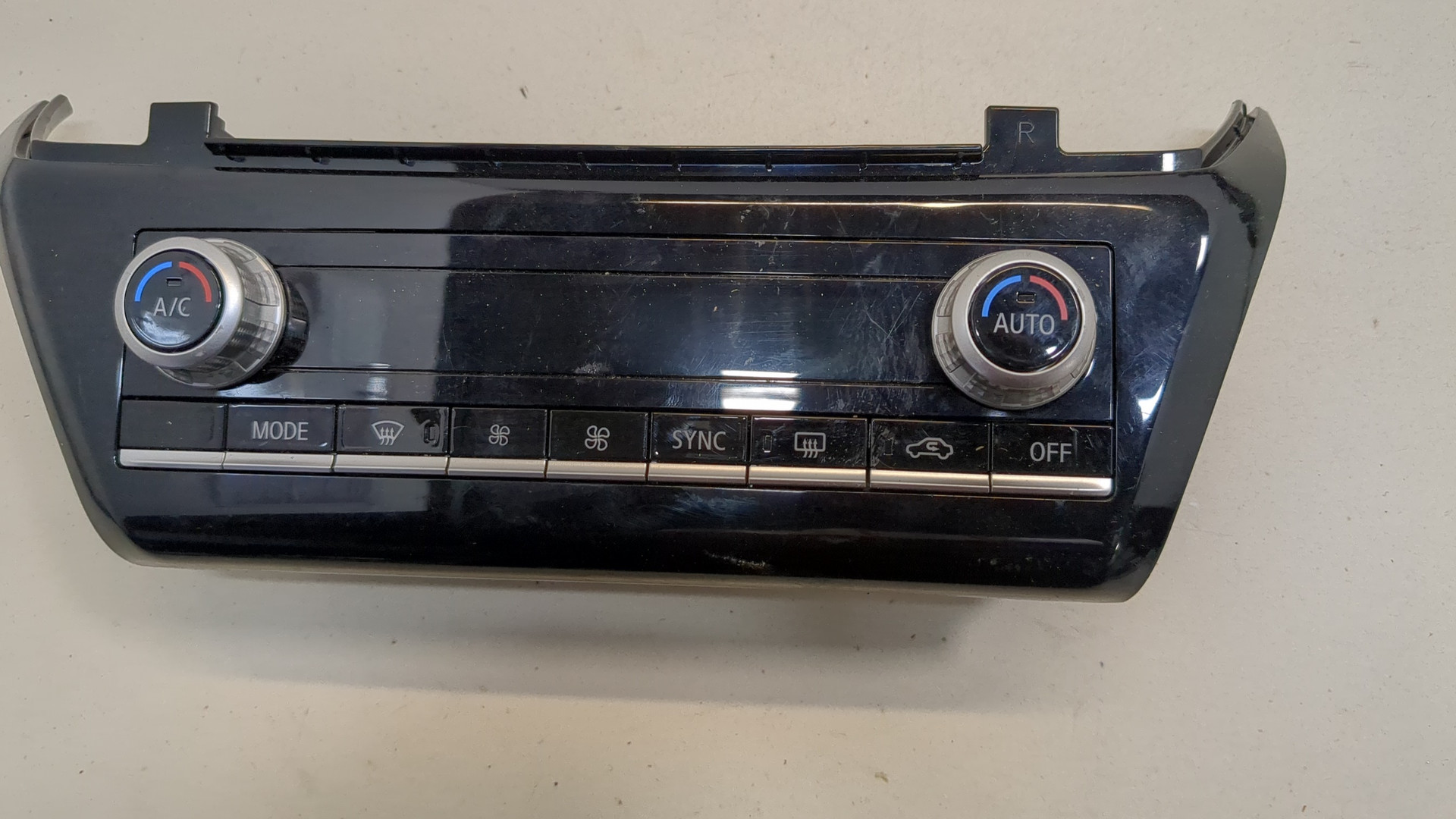 Переключатель отопителя