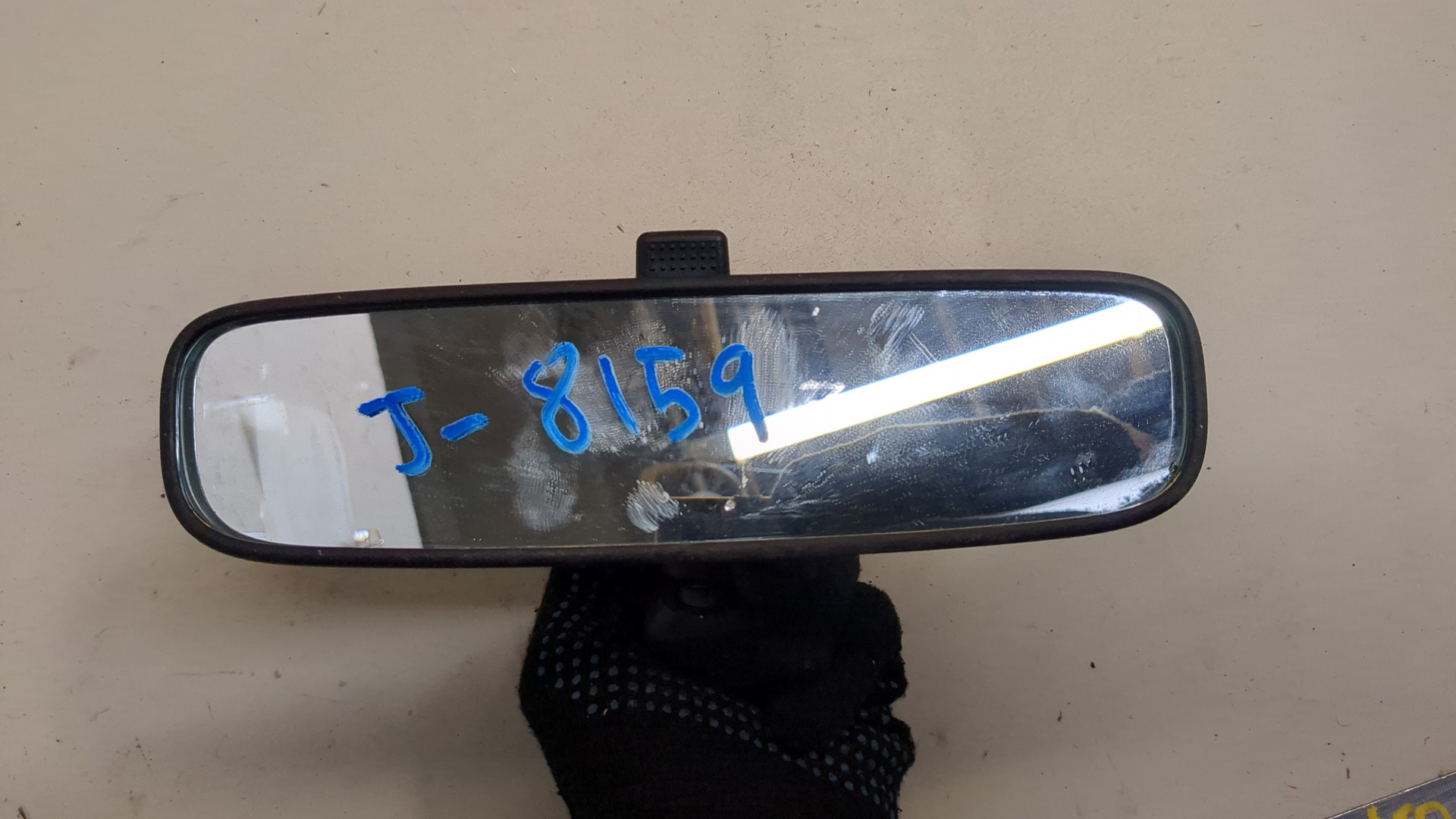 Зеркало заднего вида