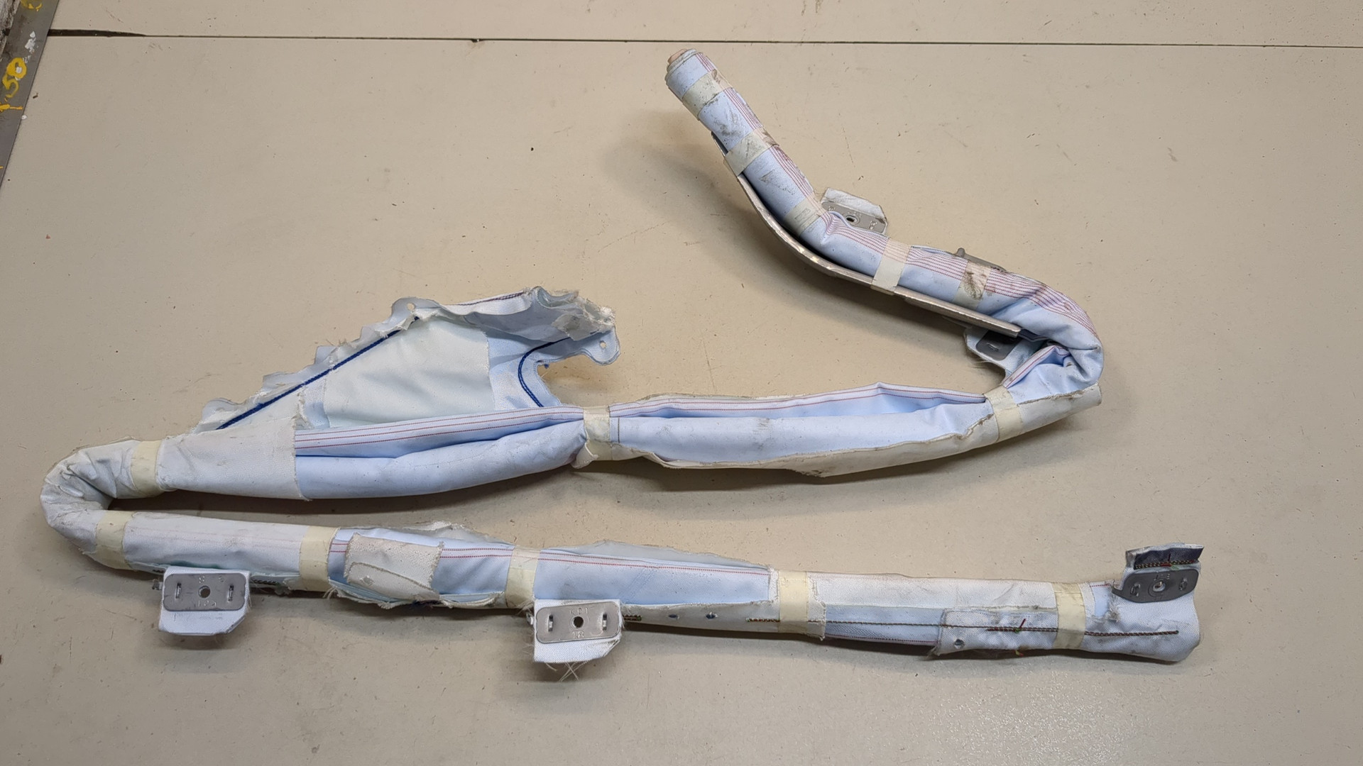 Подушка безопасности боковая (шторка)