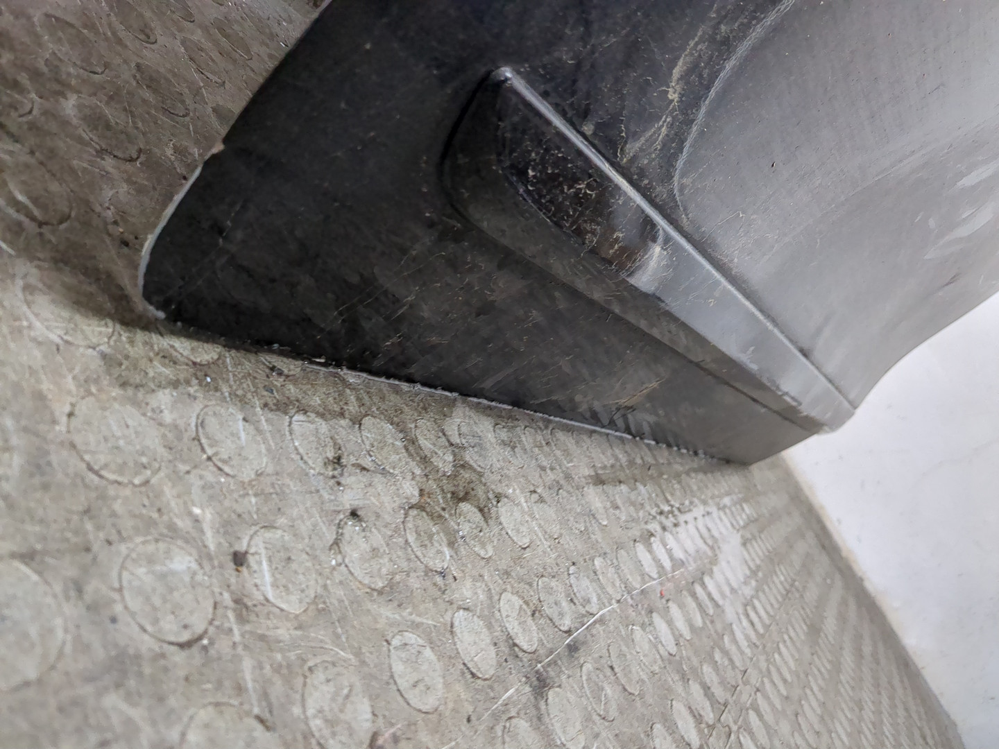 Дверь передняя левая